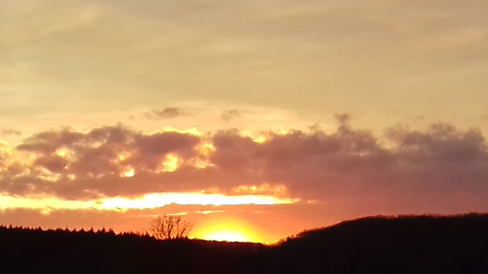 Samsung Galaxy J3(2016) sample photo. Couché, soleil, orangé photography
