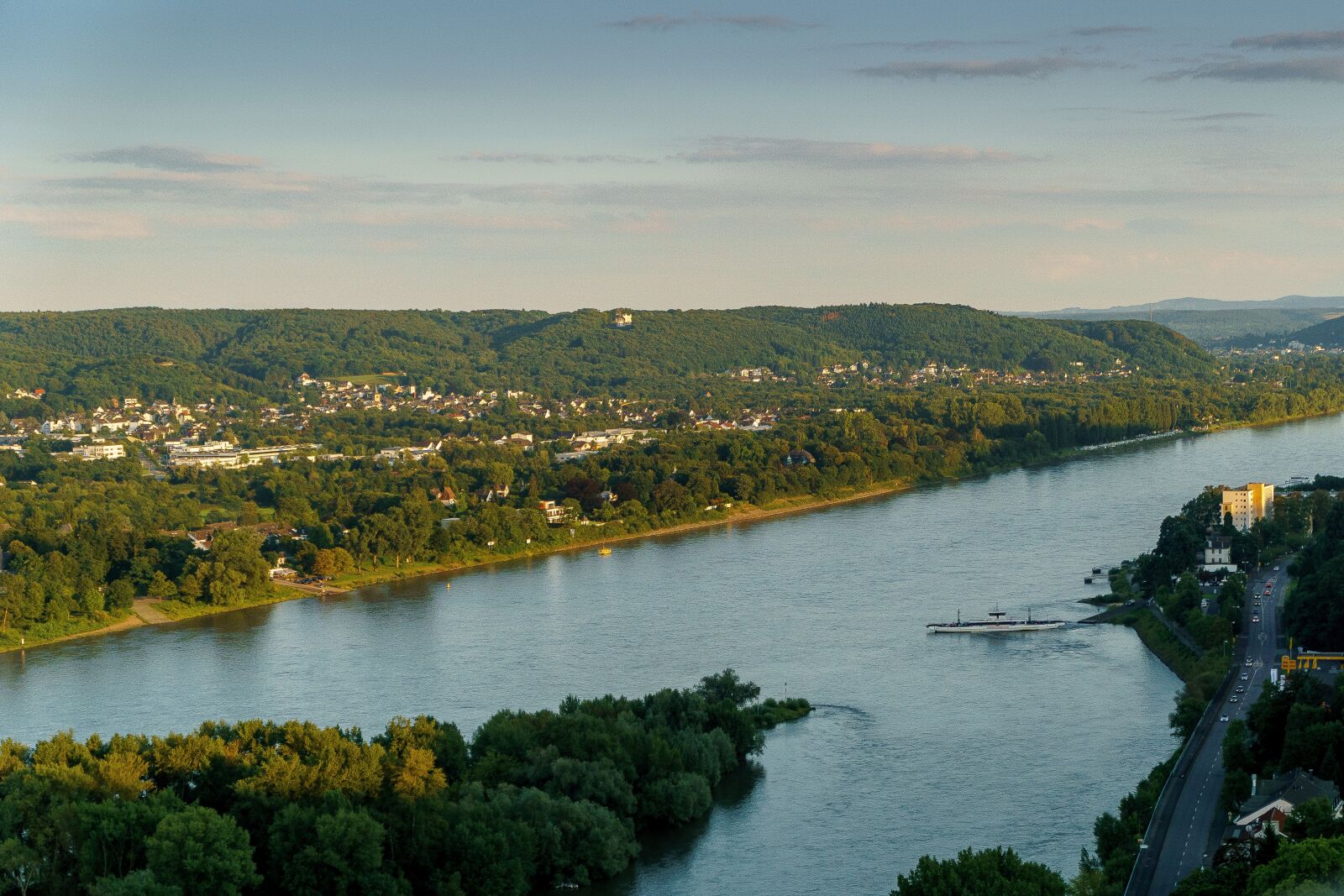 Sony a6000 + Sony E PZ 18-105mm F4 G OSS sample photo. Rhine, bad honnef germany photography