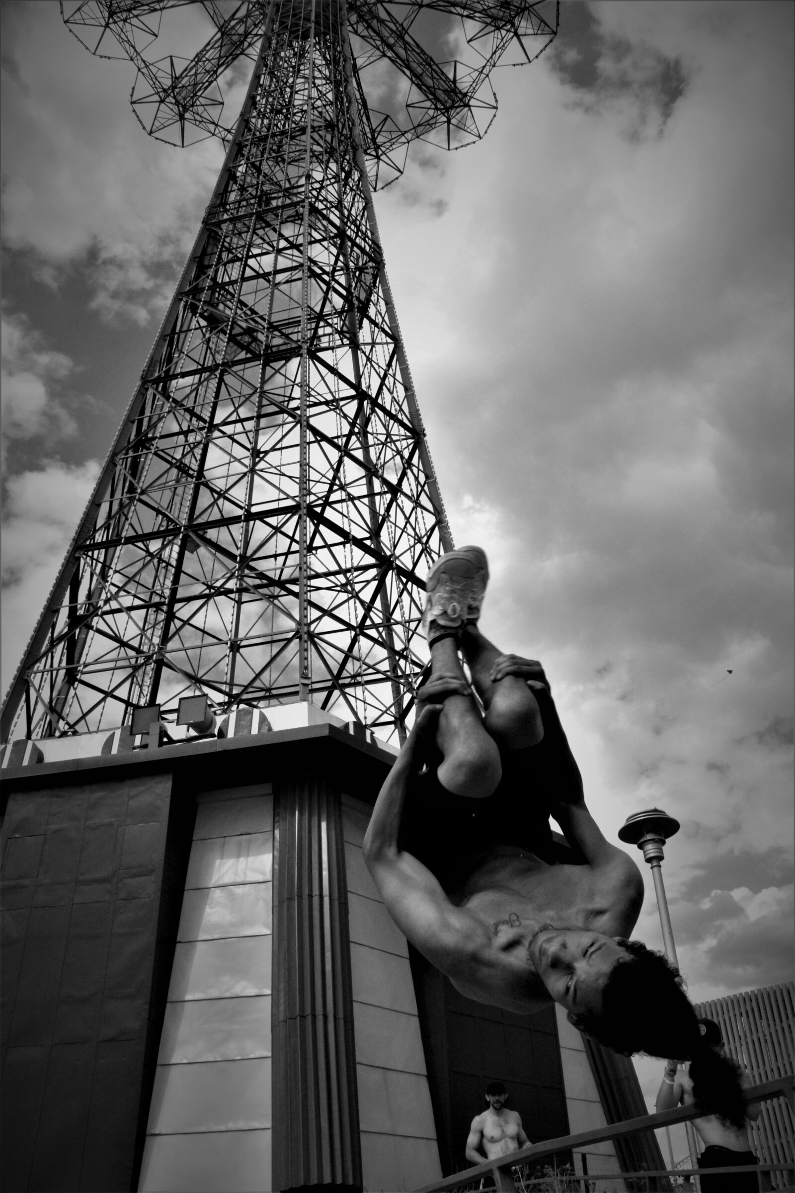 Canon EF-S 18-135mm F3.5-5.6 IS sample photo. Parkour, coney, island photography