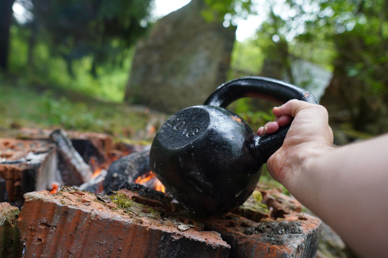 Sony a6400 + Sigma 16mm F1.4 DC DN | C sample photo. Kettlebell, trening, exercise photography