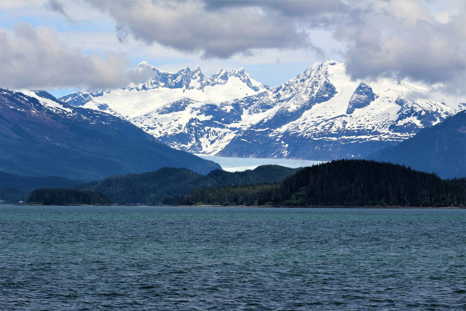 Canon EOS 100D (EOS Rebel SL1 / EOS Kiss X7) sample photo. Alaska, snow, mountains photography