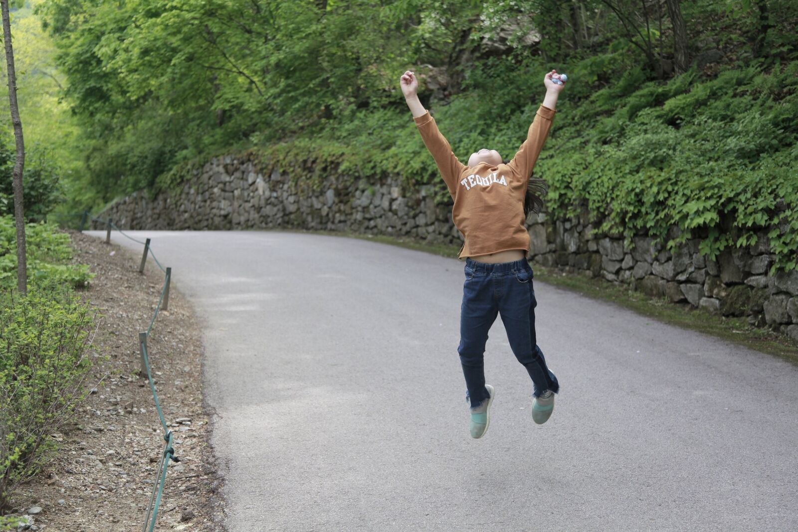 Canon EOS 5D Mark II sample photo. Children, jump, jumping photography