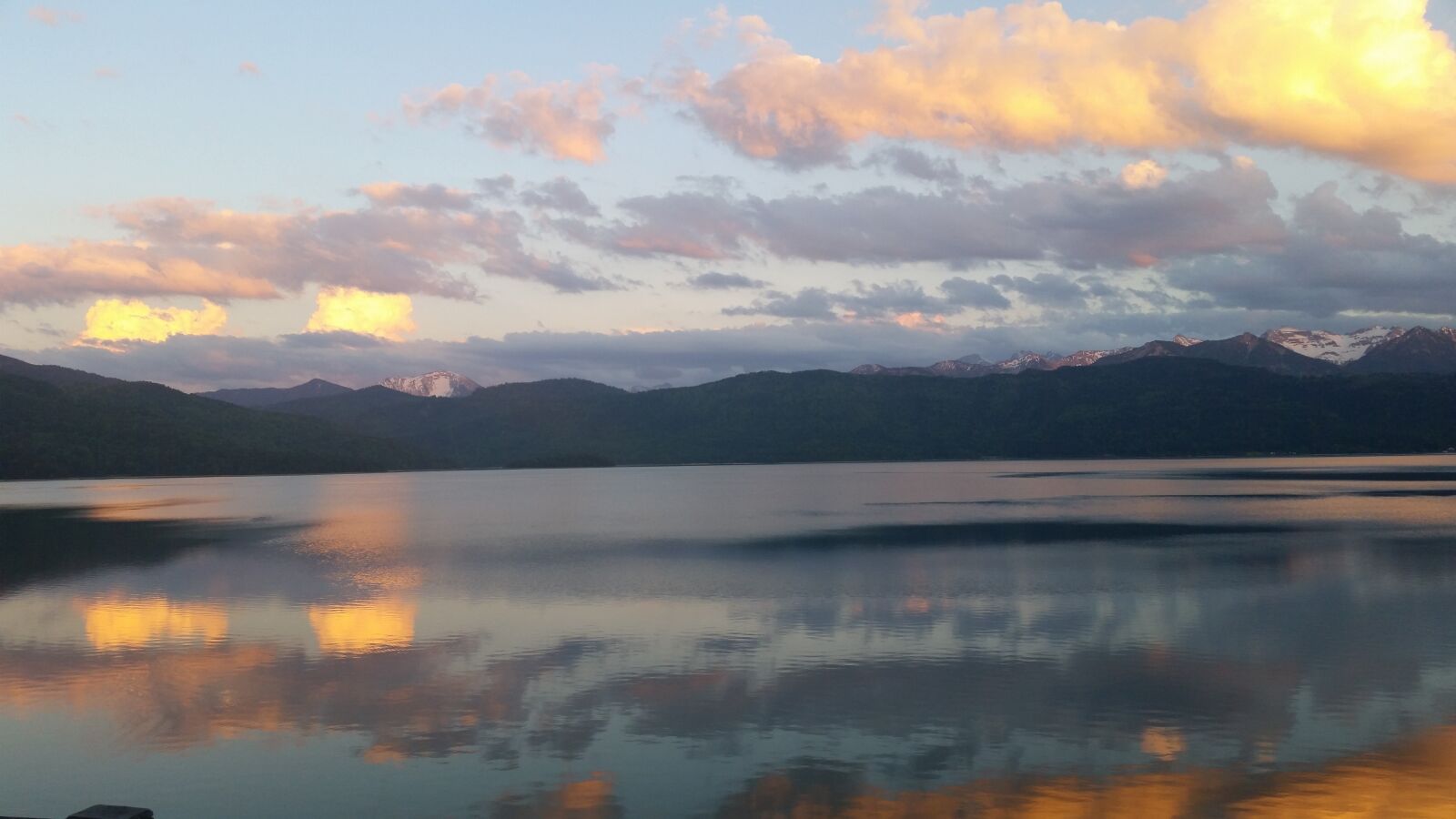 Samsung Galaxy S5 sample photo. Walchensee, evening sun, mountains photography