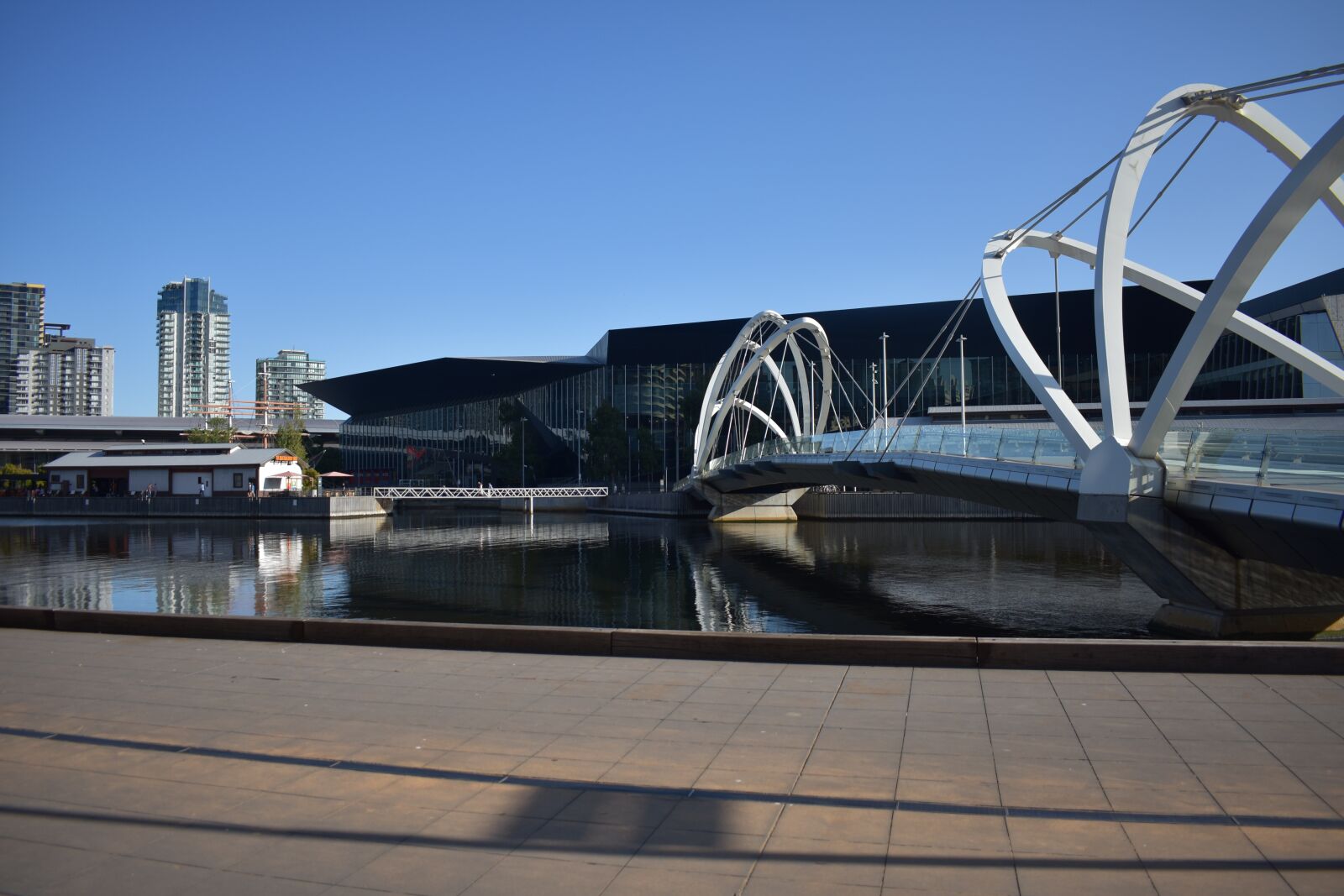 Nikon D3400 sample photo. Bridge, modern, urban photography