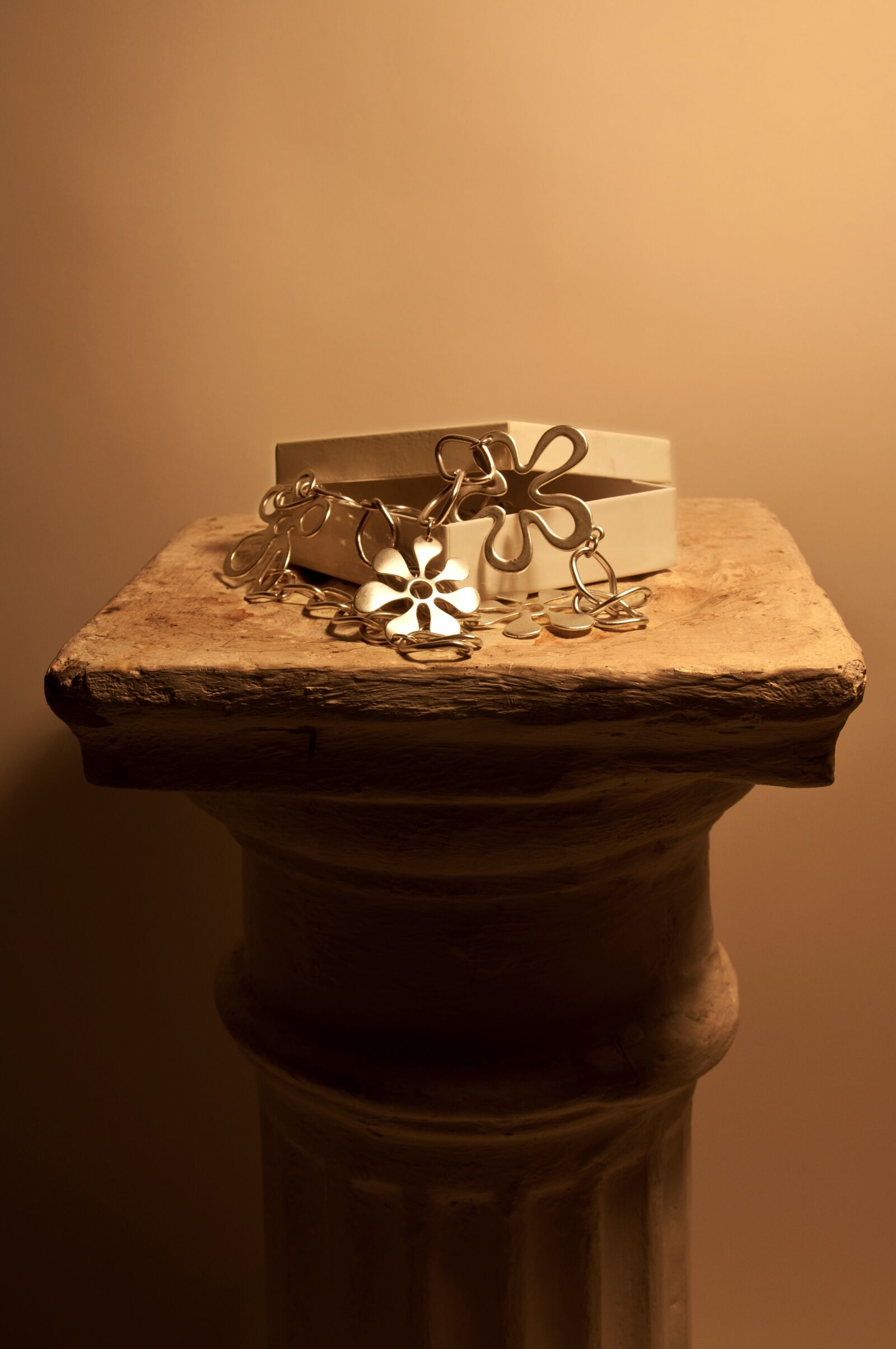 Nikon D5000 sample photo. Jewelry, bijouterie, crafts photography