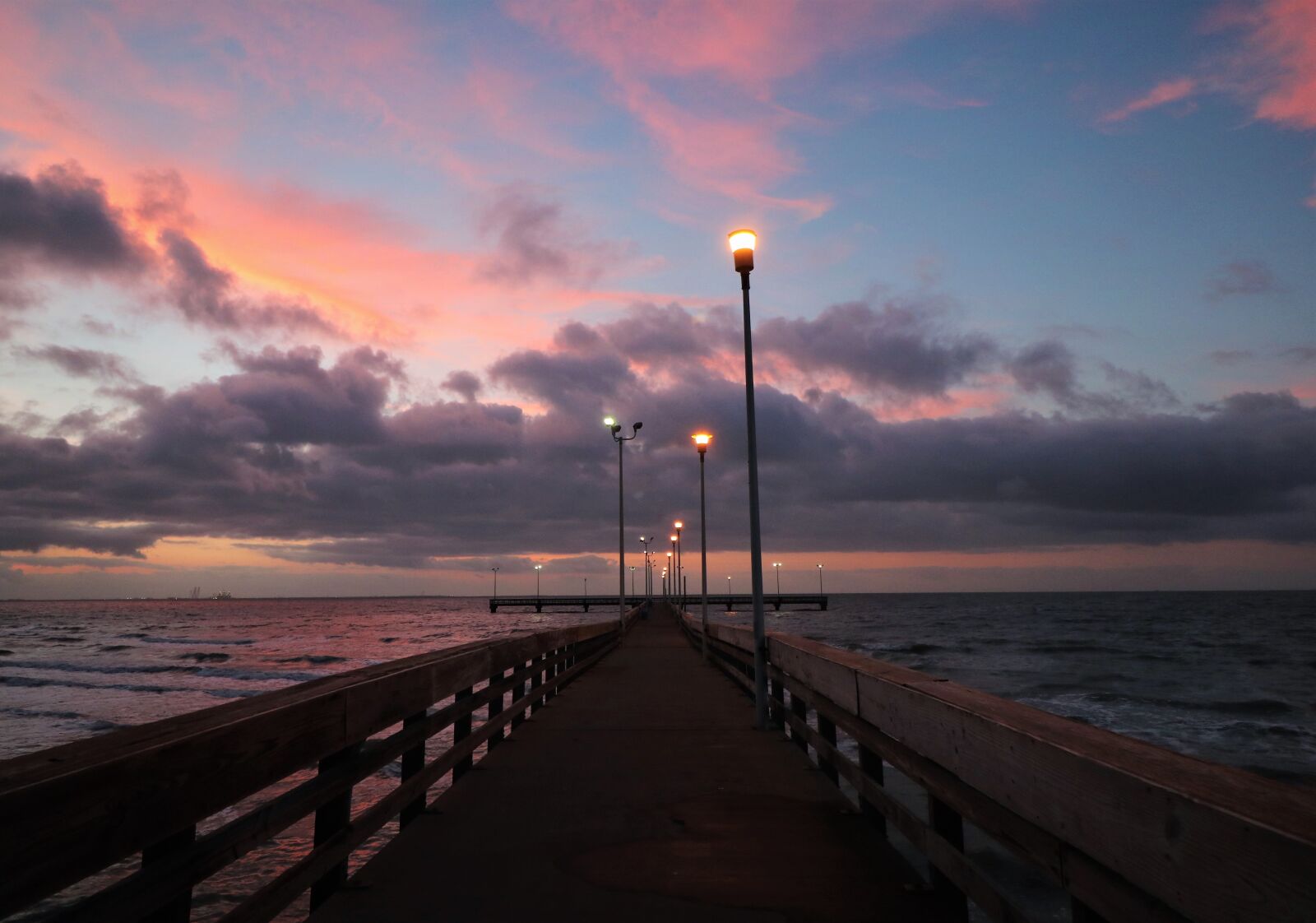 Canon EOS 750D (EOS Rebel T6i / EOS Kiss X8i) sample photo. Sunset, sea, dusk photography