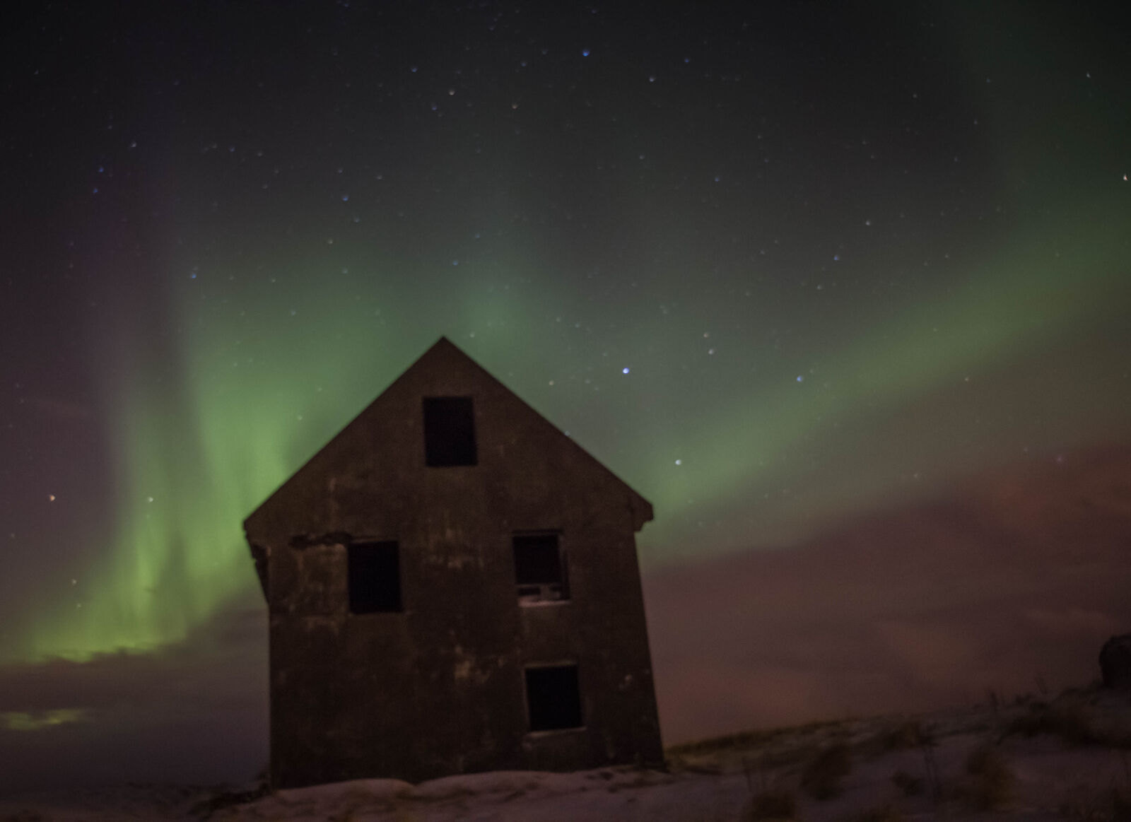 Canon EF-S 17-55mm F2.8 IS USM sample photo. Aurora, aurora, borealis, iceland photography