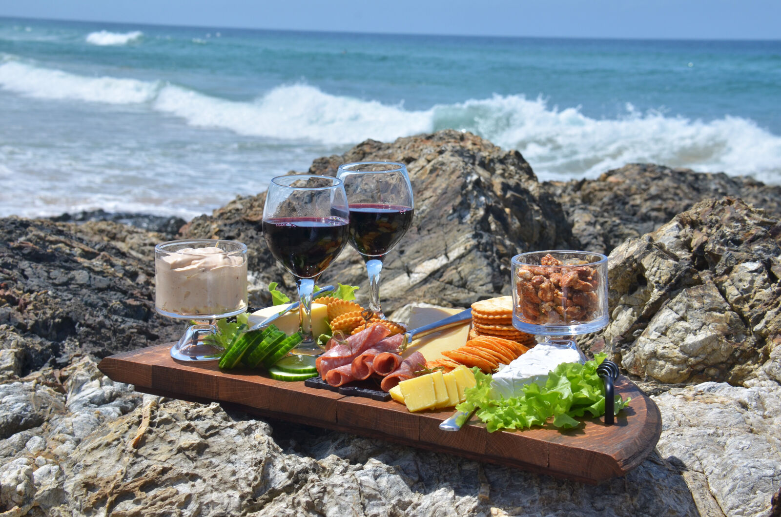 Nikon D7000 sample photo. Cheese, platter, food, waves photography