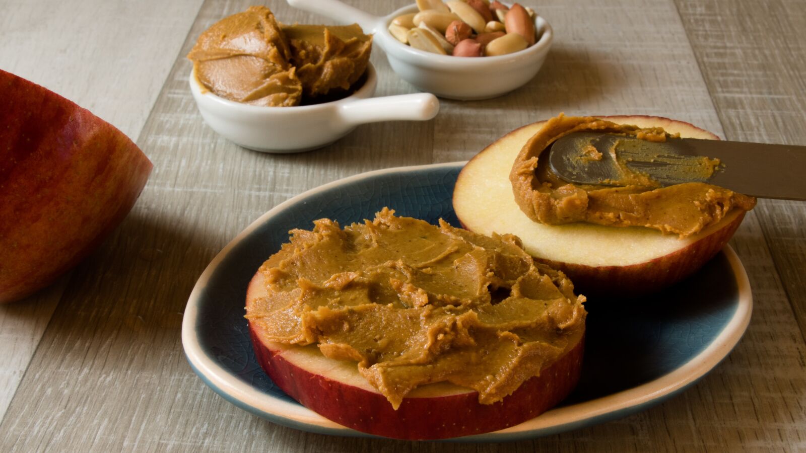 Canon EF-S 18-135mm F3.5-5.6 IS USM sample photo. Food, butter, peanut photography