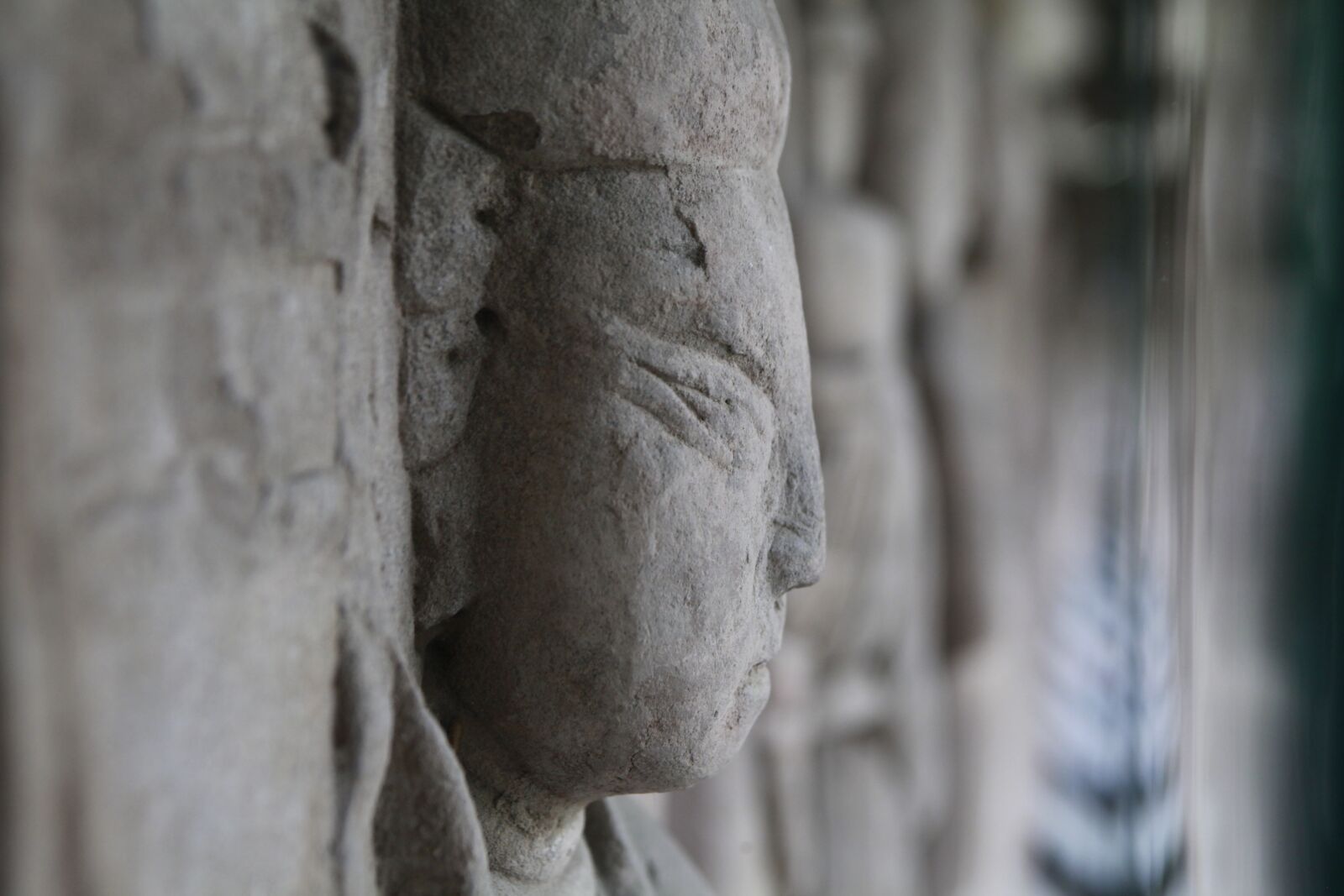 Canon EOS 5D Mark II sample photo. Sculpture, chengdu, koi photography