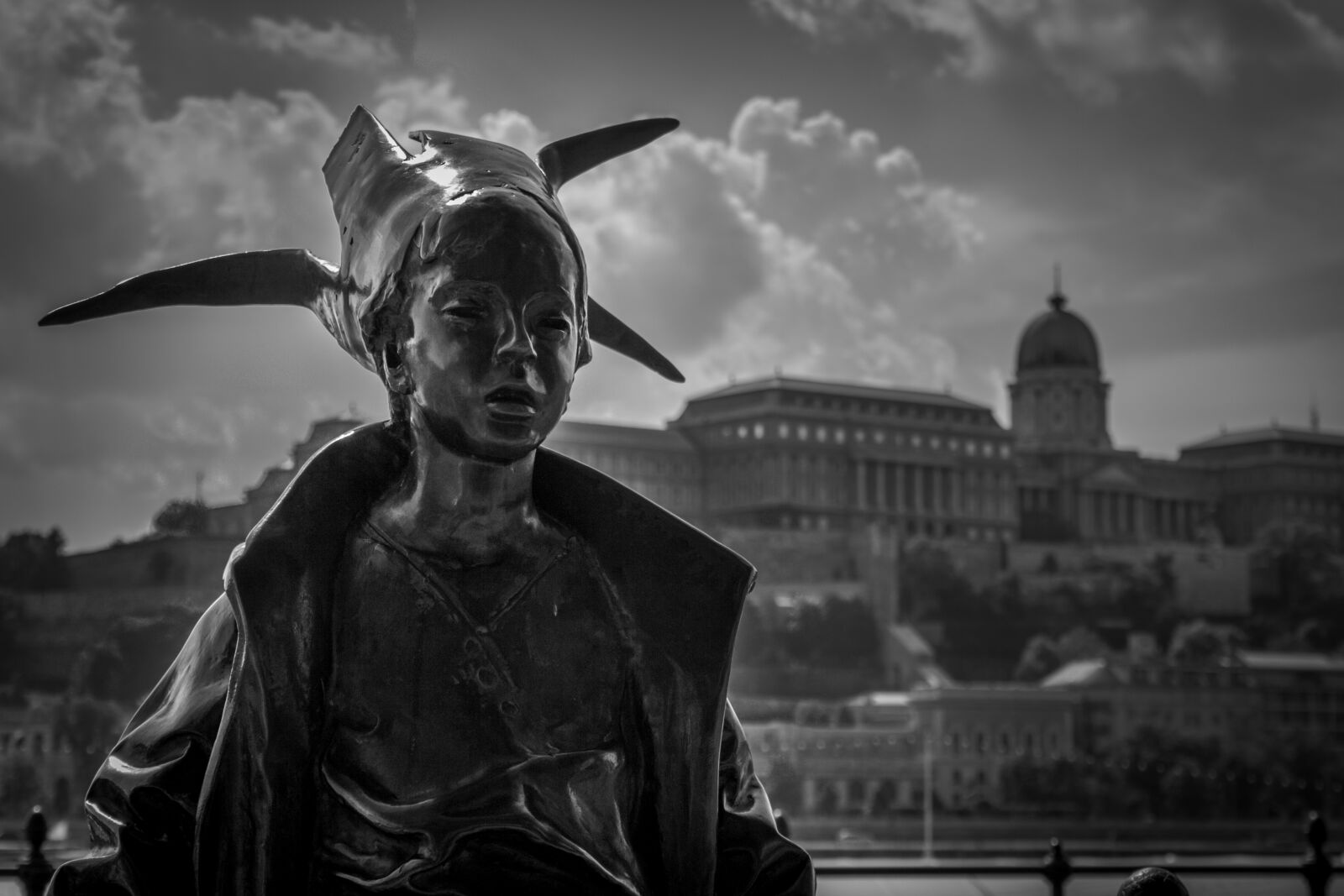 Canon EOS 60D sample photo. Statue in budapest, budapest photography