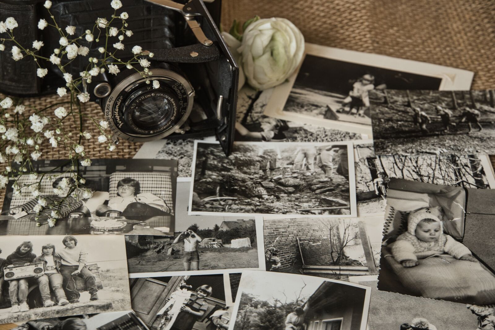 Sony a6400 sample photo. Old camera, black-and-white photos photography
