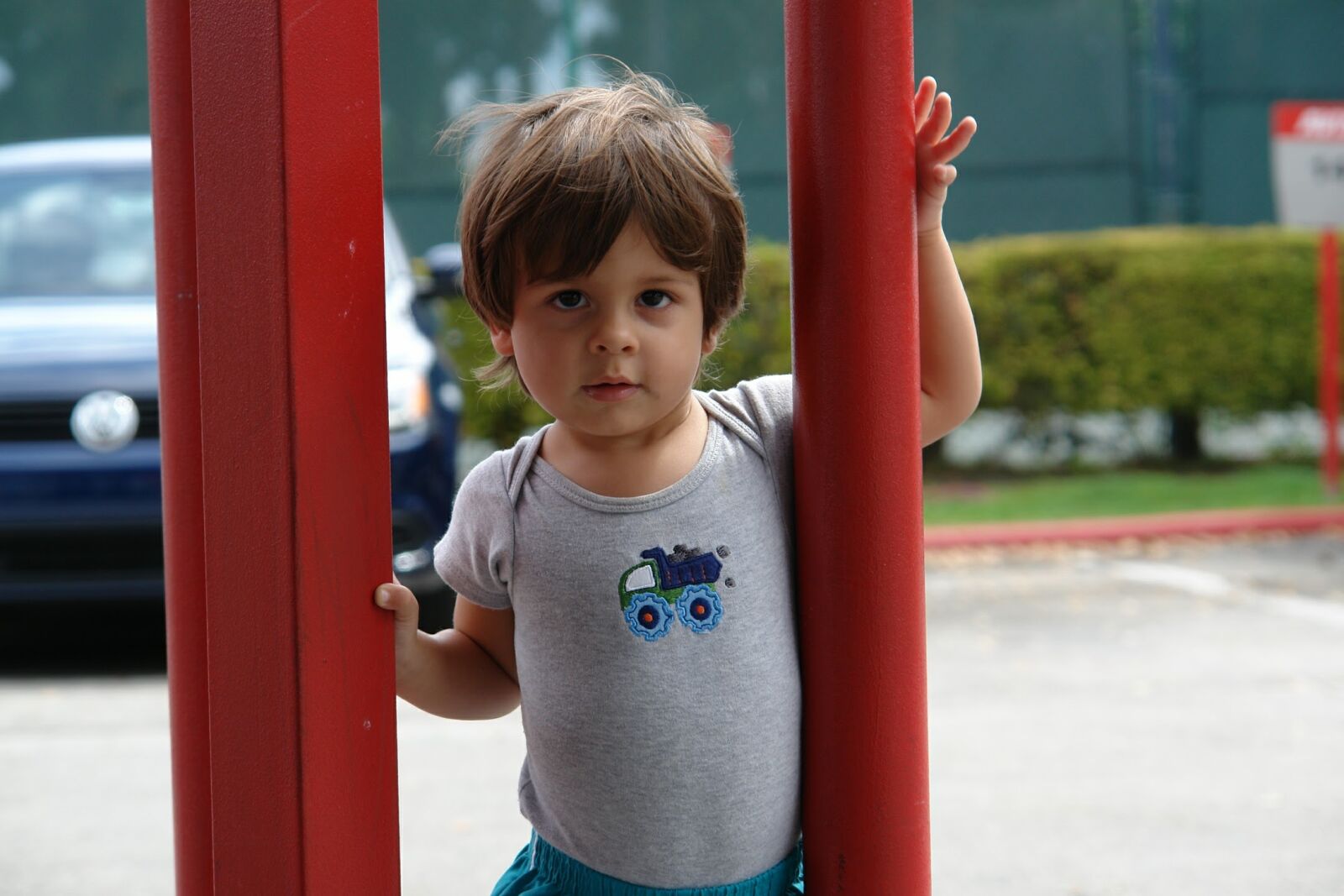Sony DSC-R1 sample photo. Child, playground, outdoors photography