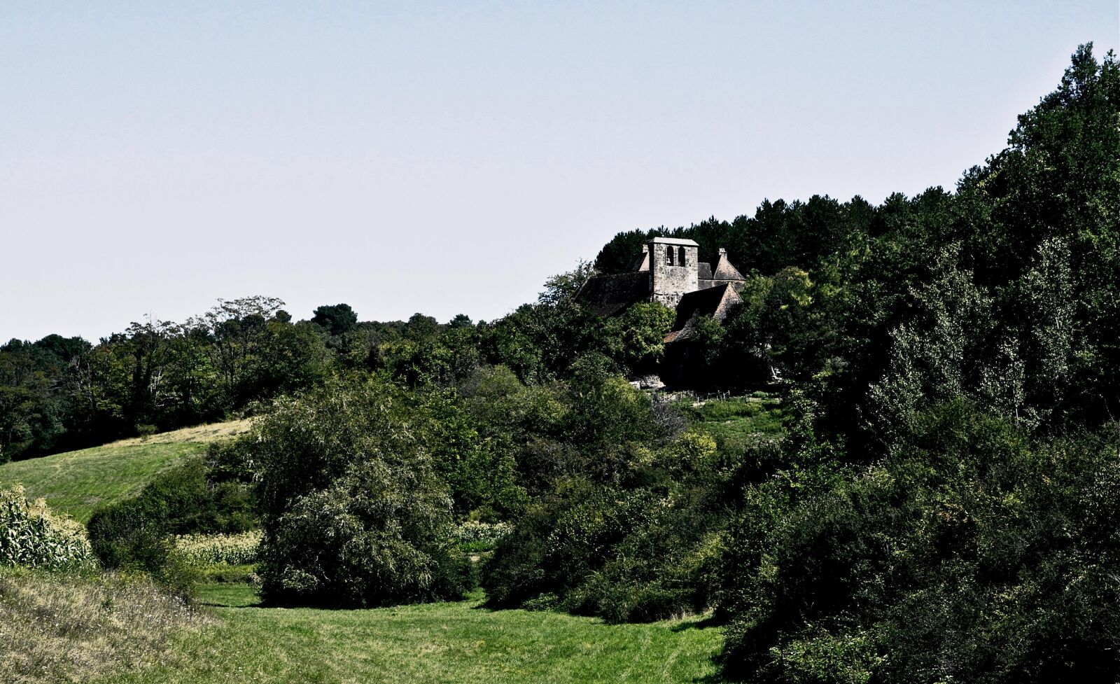Sony Alpha DSLR-A550 sample photo. Landscape, church, old photography