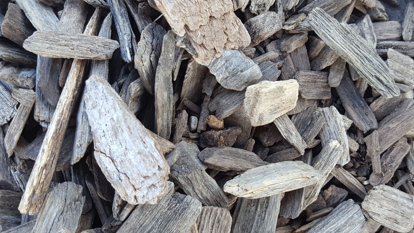 Samsung Galaxy S6 sample photo. Wood chips, texture, background photography