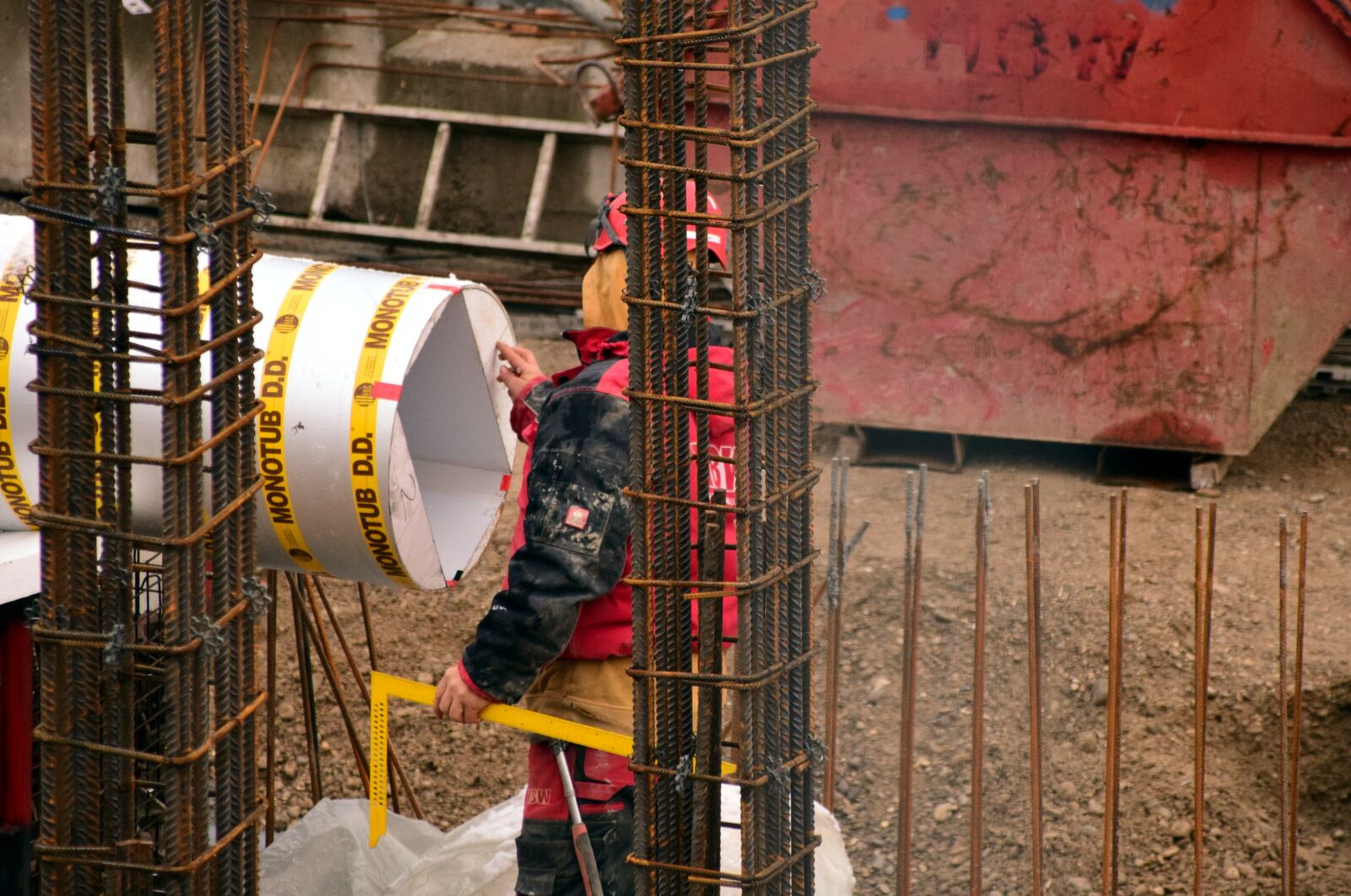 Nikon D3300 sample photo. Site, construction workers, construction photography