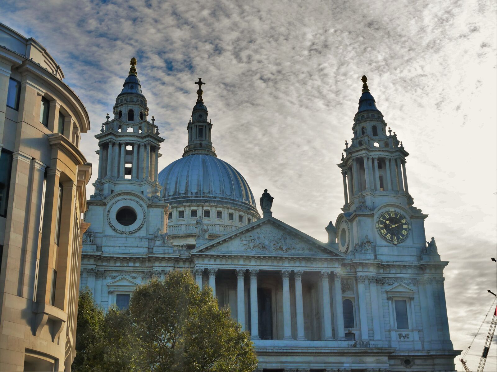 Panasonic Lumix DMC-GH4 sample photo. London, church, sky photography