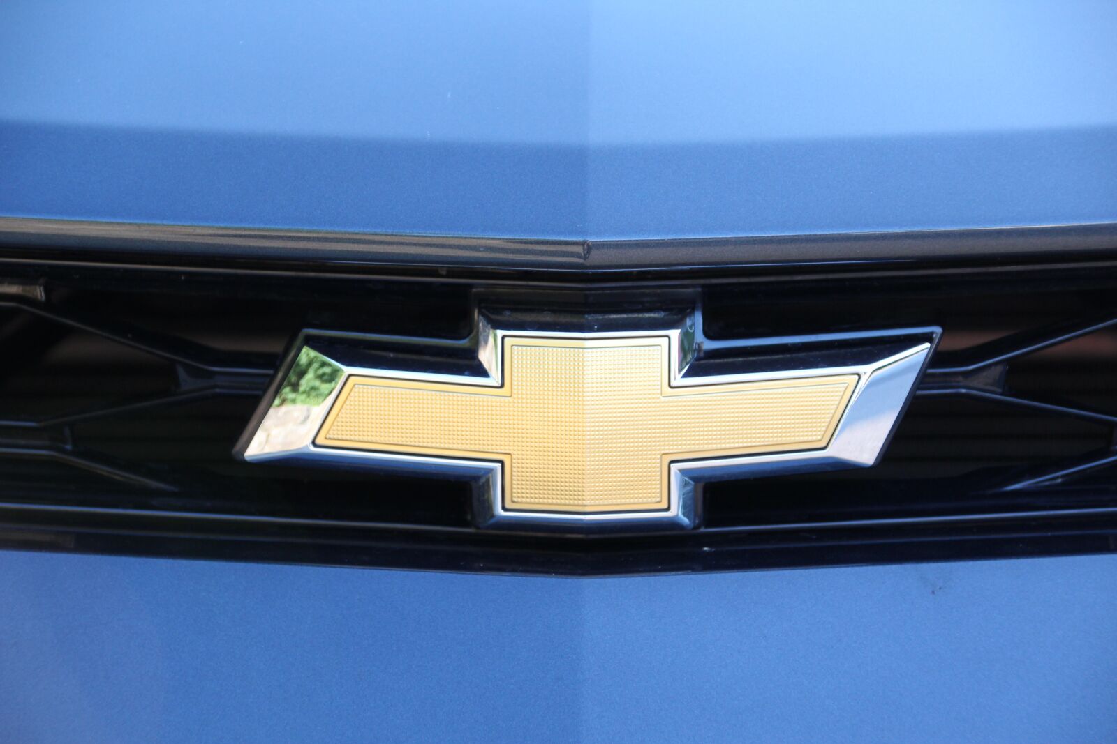 Canon EOS 1200D (EOS Rebel T5 / EOS Kiss X70 / EOS Hi) sample photo. Logo, dodge fifty, auto photography