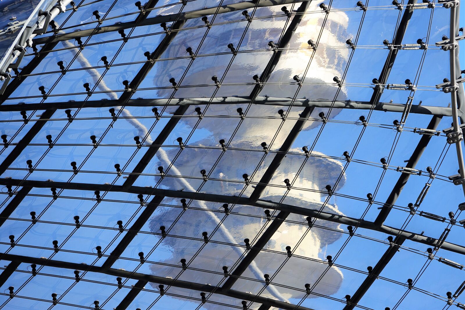 Sony Cyber-shot DSC-RX10 III sample photo. Munich, olympia tower, tent photography