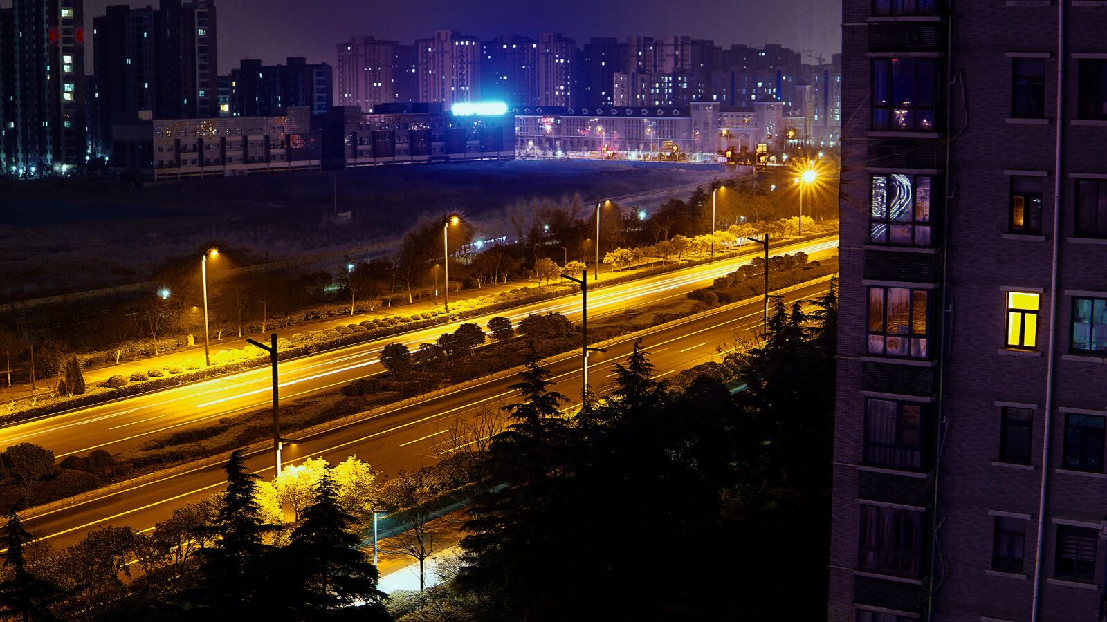 30mm F1.4 DC DN | Contemporary 016 sample photo. Night view, city, street photography