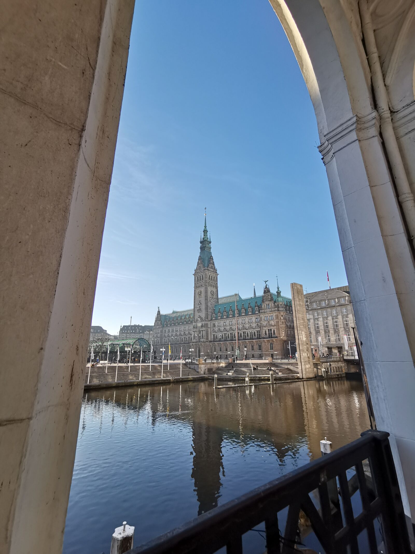 HUAWEI LYA-L29 sample photo. Hamburg, town hall, architecture photography