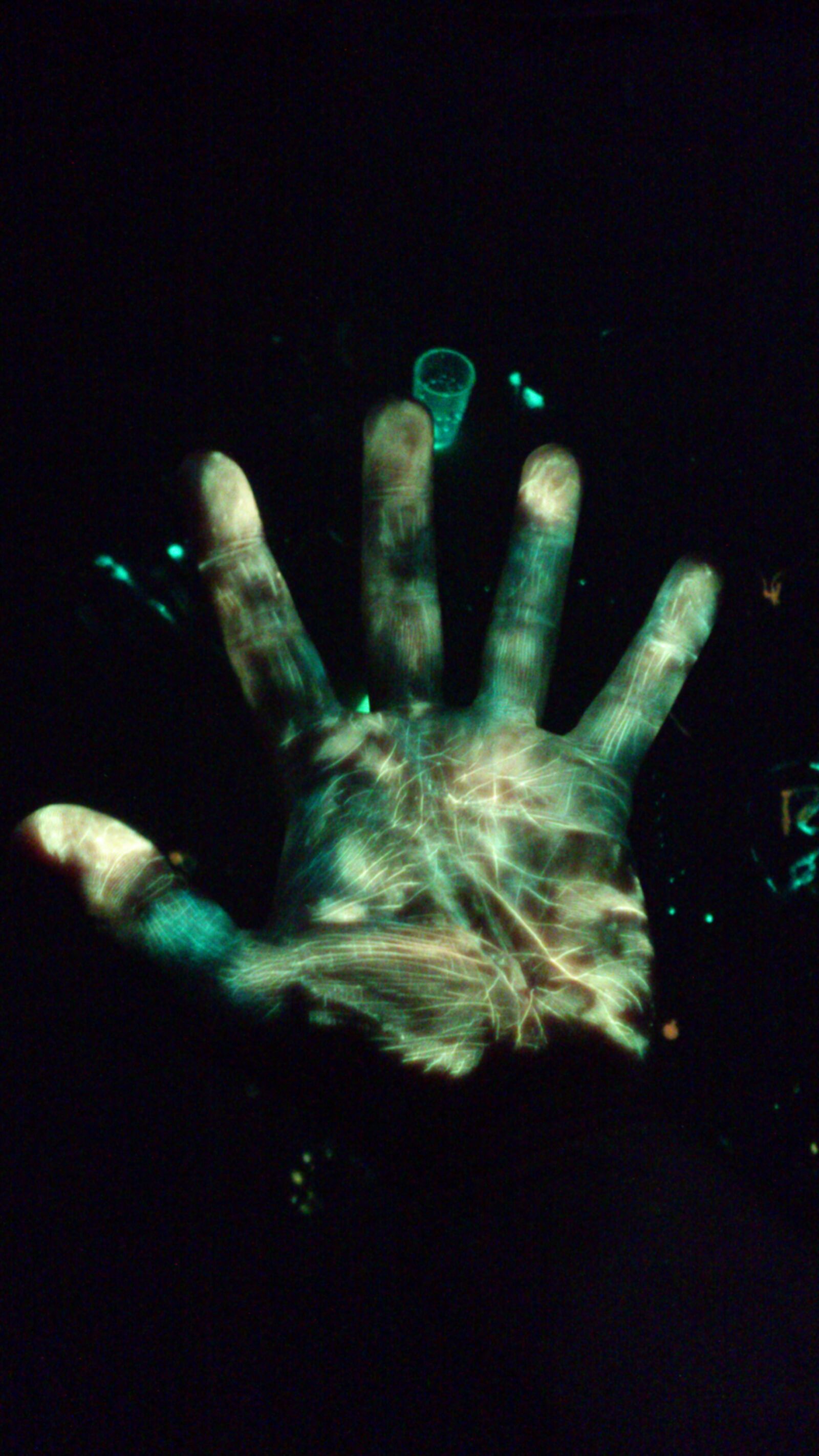Sony Ericsson Xperia arc S sample photo. Hand, glow, luminous photography