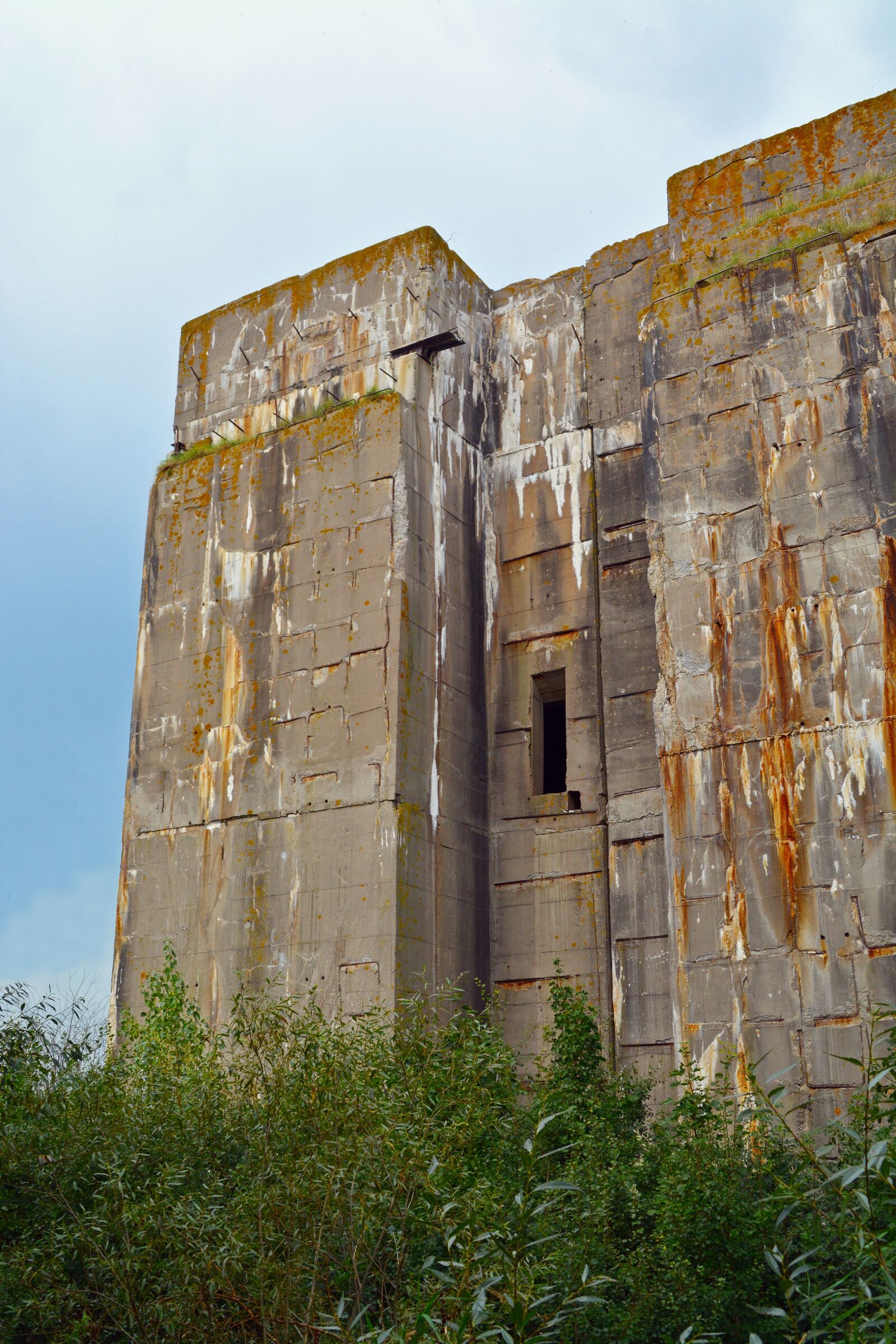 Nikon D5200 sample photo. Bunker, lost places, decay photography