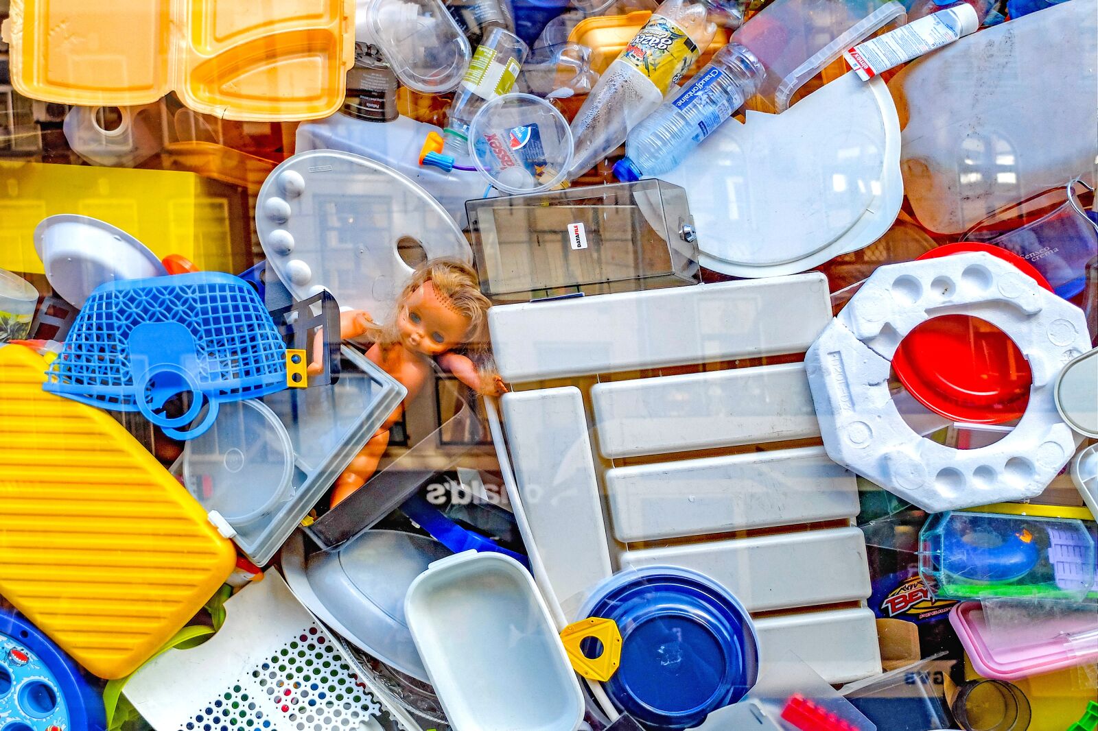 Fujifilm X30 sample photo. Waste, pollution, garbage photography