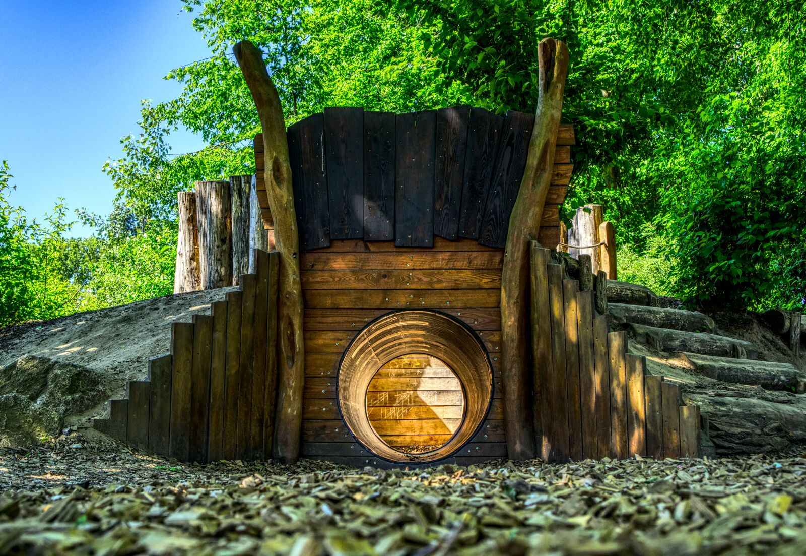 Sony a6000 + Sony E 35mm F1.8 OSS sample photo. Playground, tube, tunnel photography