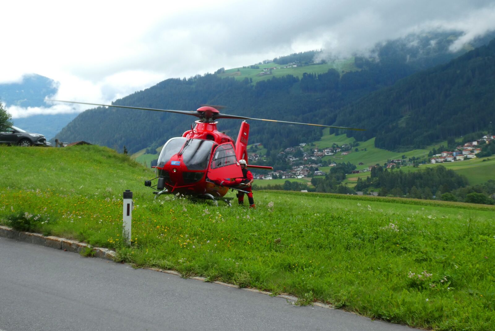 Panasonic Lumix DC-ZS70 (Lumix DC-TZ90) sample photo. Search and rescue helicopter photography