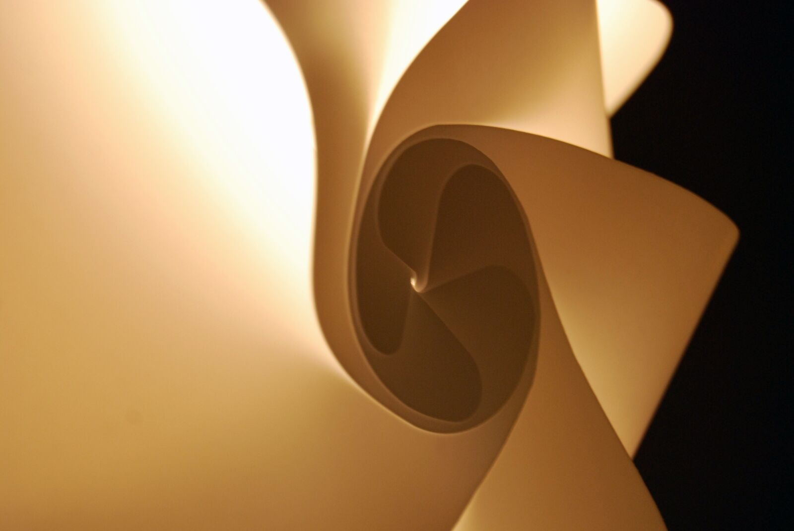 Nikon D40X sample photo. Lamp, design, abstract photography