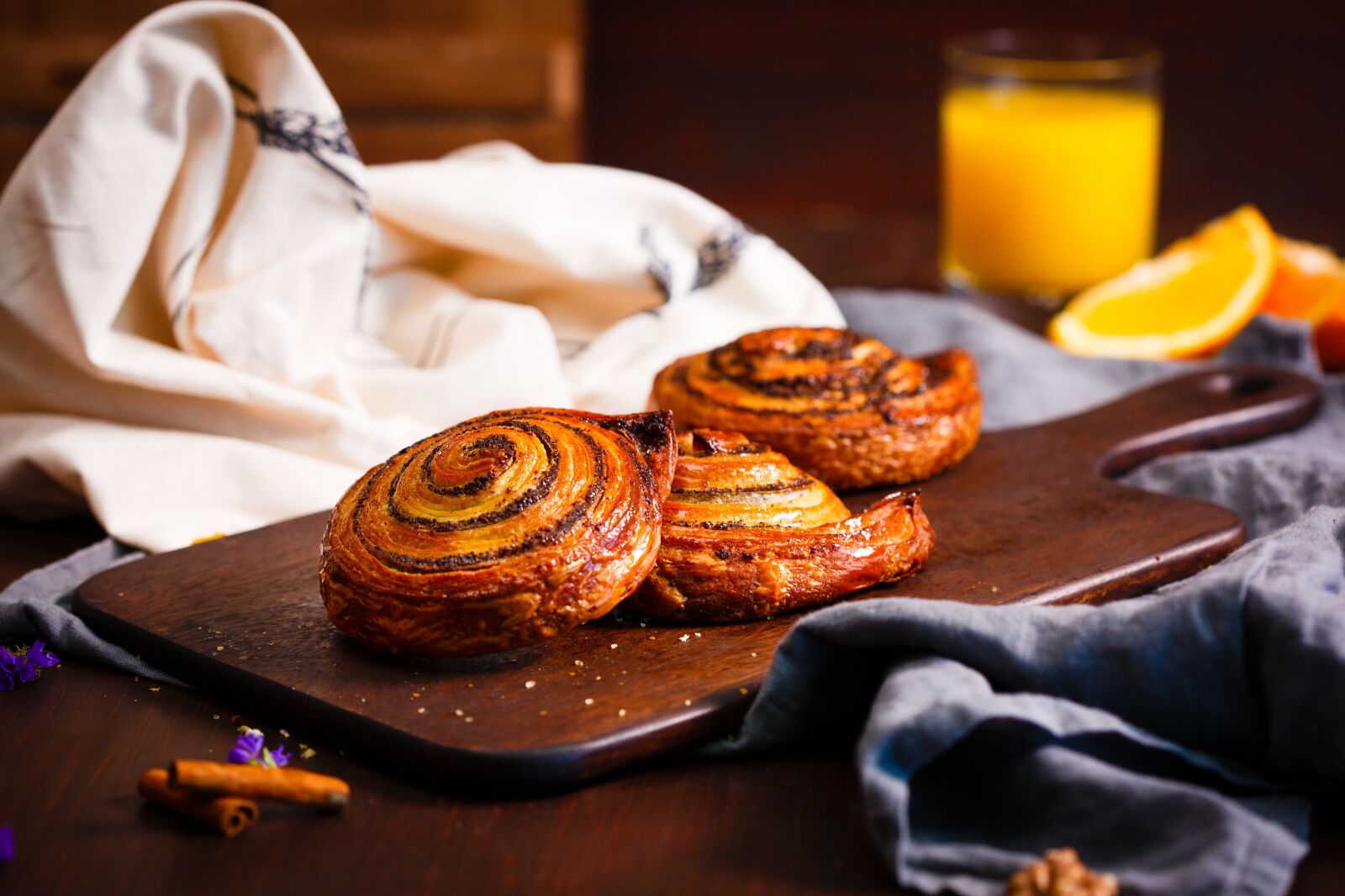 Canon EF 100mm F2.8 Macro USM sample photo. Baking, sweet pastries, confectionery photography