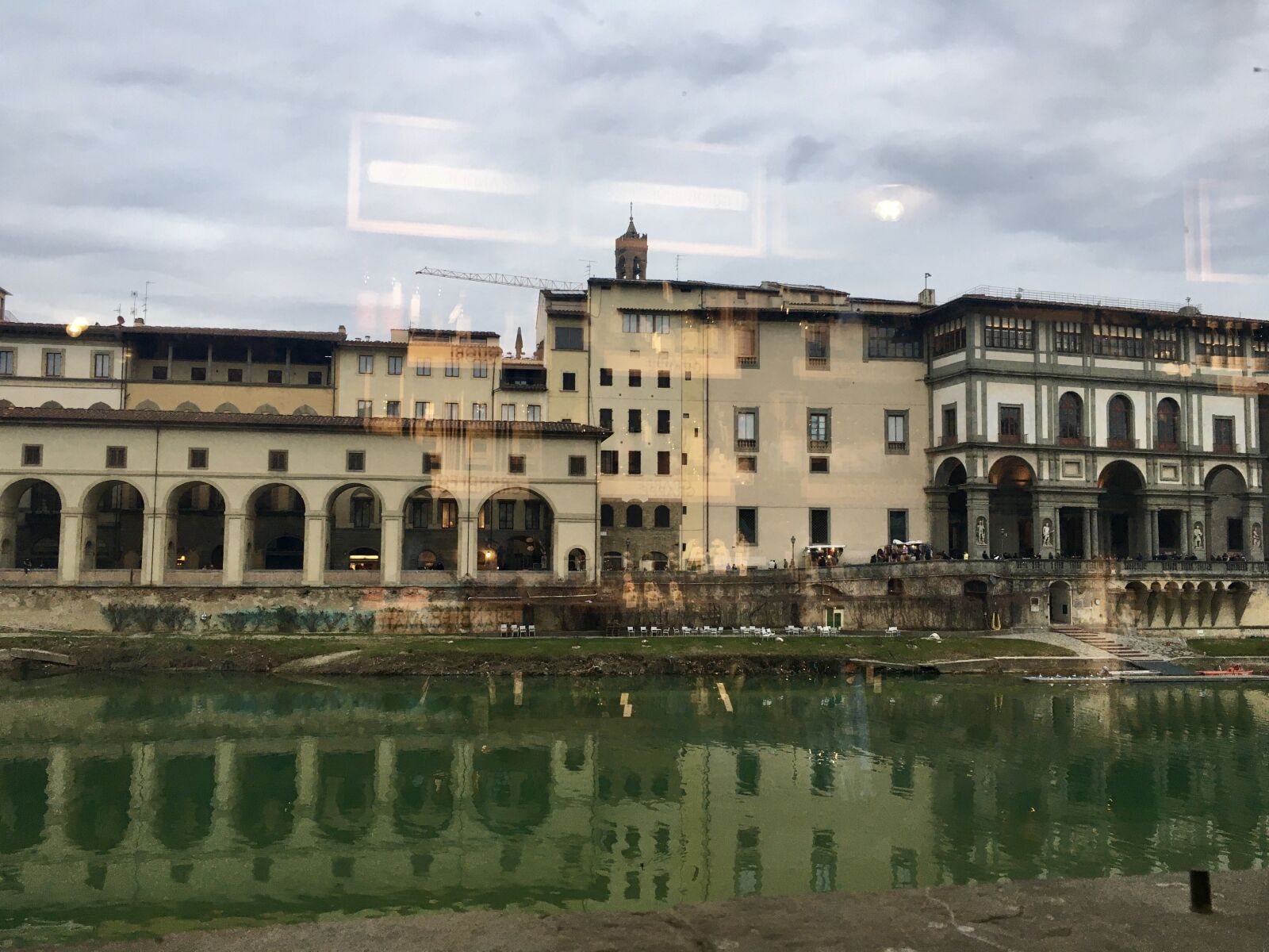 iPhone SE back camera 4.15mm f/2.2 sample photo. Florence, canal, architecture photography