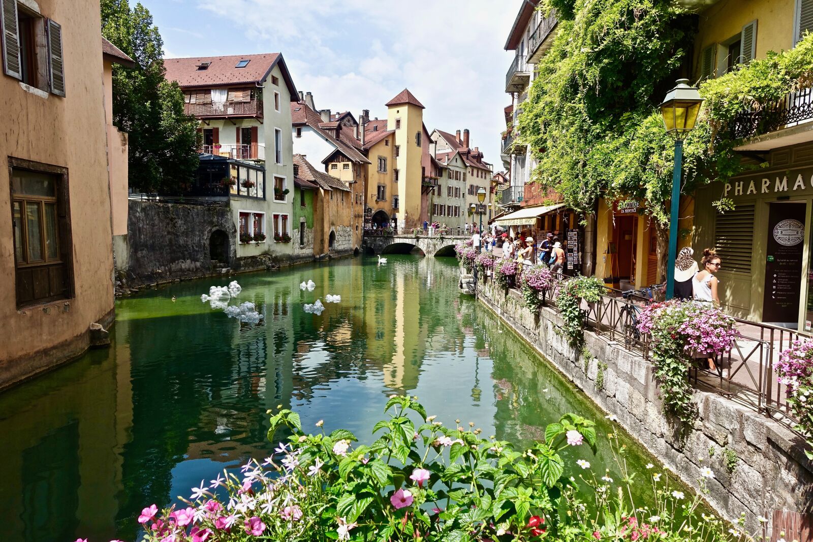 Sony Cyber-shot DSC-RX100 III sample photo. Annecy, architecture, tourism photography