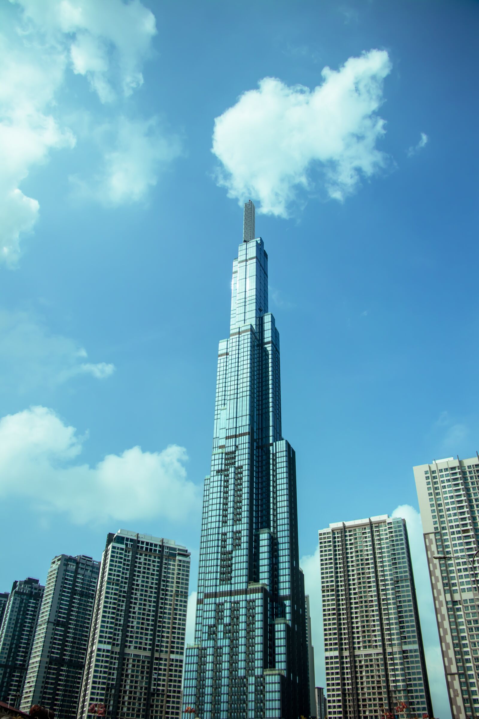 Canon EOS 80D sample photo. Building, landmark, skyscraper photography