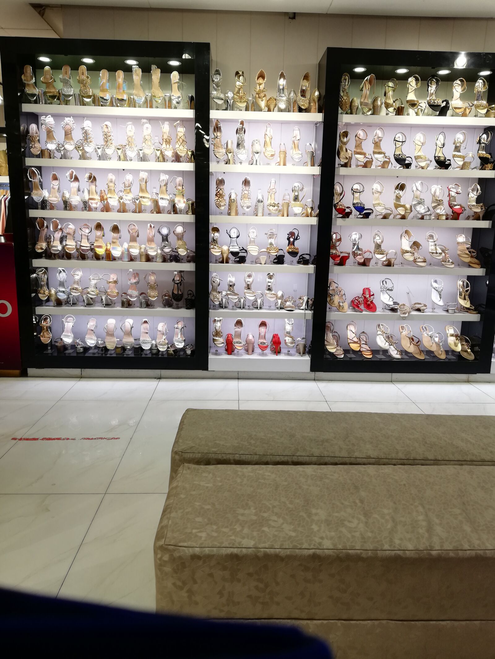 HUAWEI RNE-L21 sample photo