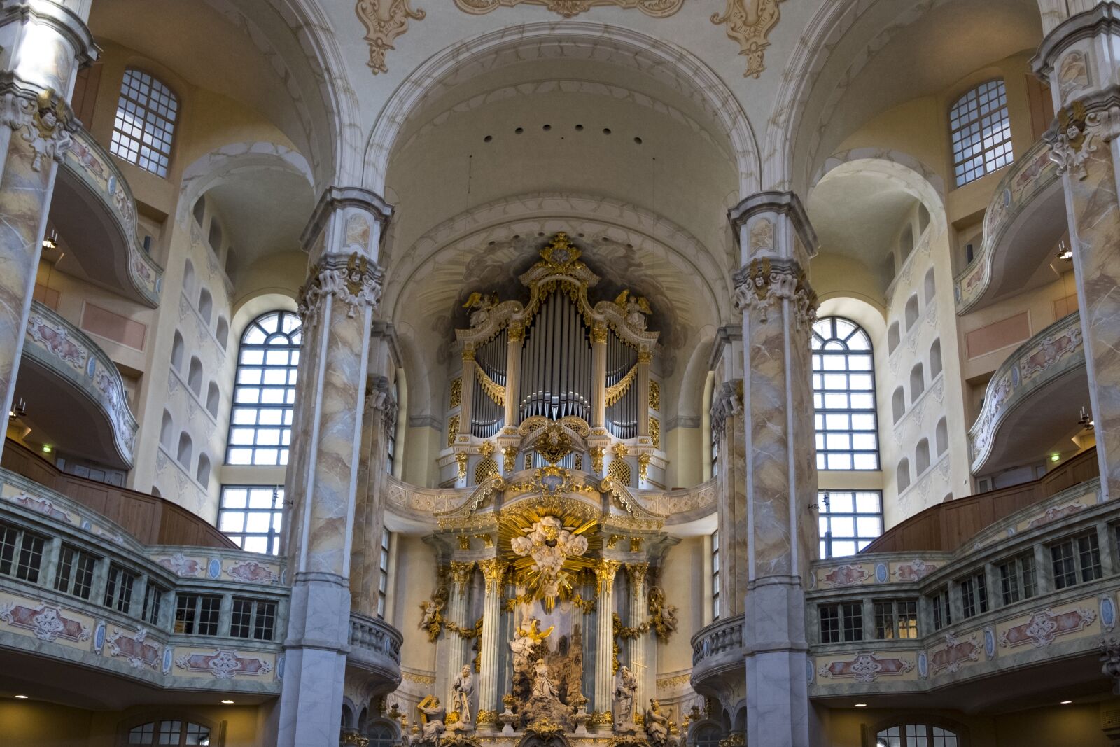 Fujifilm XF 18-55mm F2.8-4 R LM OIS sample photo. Church, frauenkirche, dresden photography