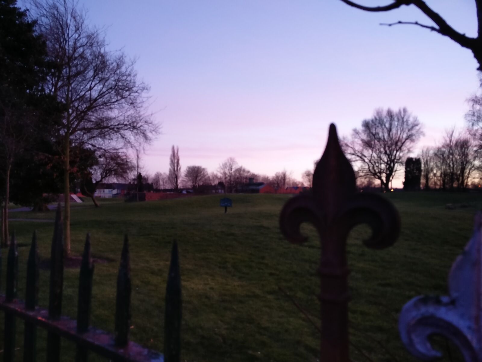 OnePlus 2 sample photo. Fence, night, park, sky photography