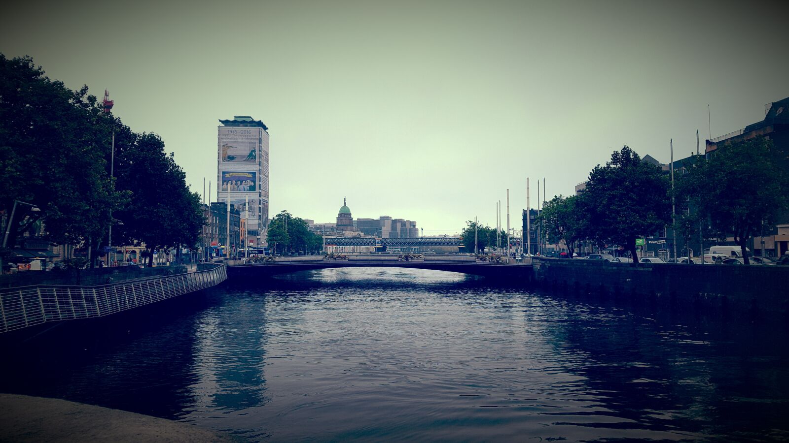Samsung Galaxy S6 sample photo. Dublin, river, architecture photography