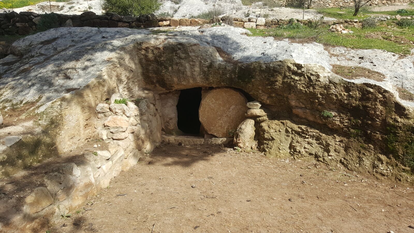 Samsung Galaxy S6 sample photo. Grave, stone, graves photography