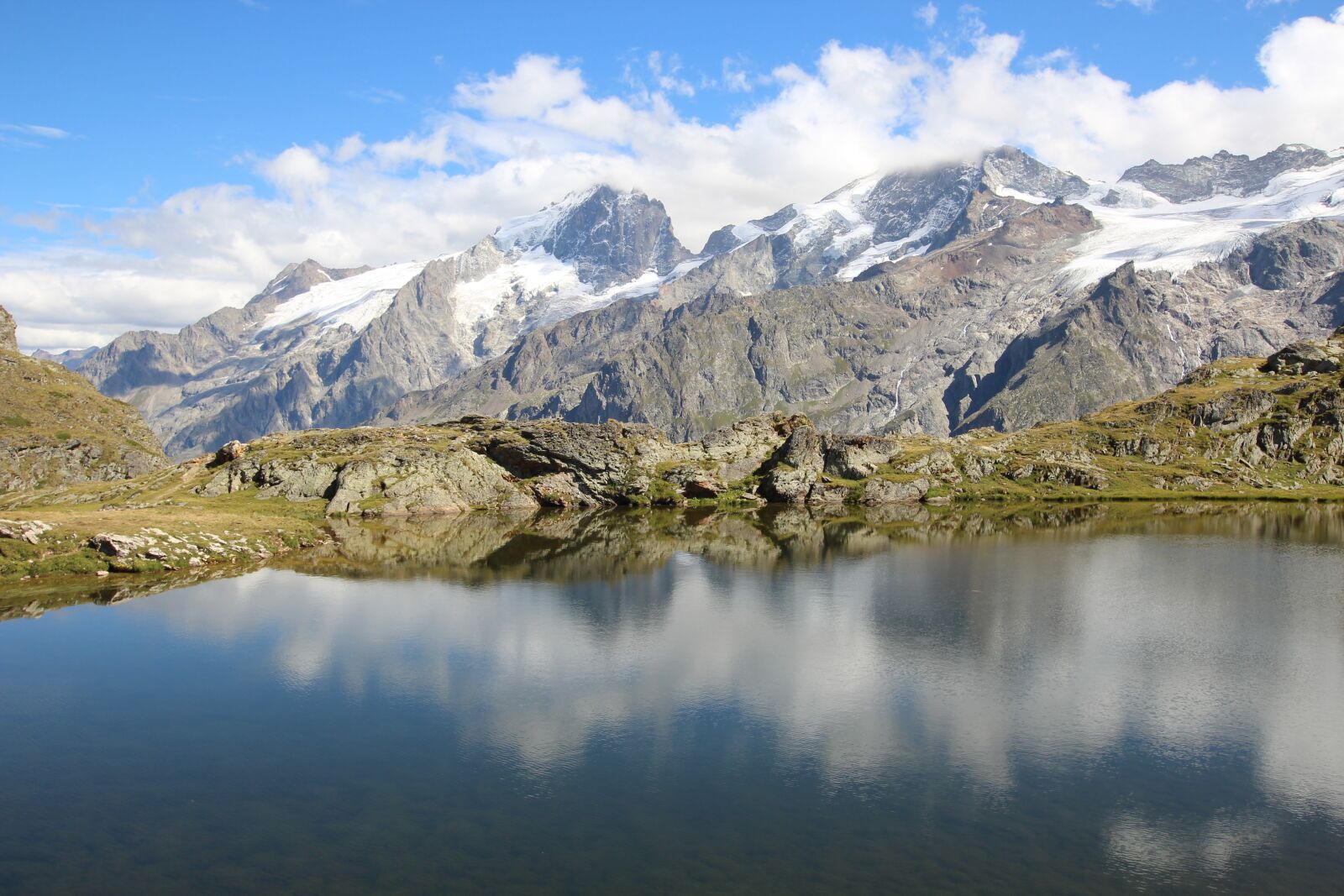 Canon EOS 1300D (EOS Rebel T6 / EOS Kiss X80) sample photo. Alpine, mirroring, mountain photography