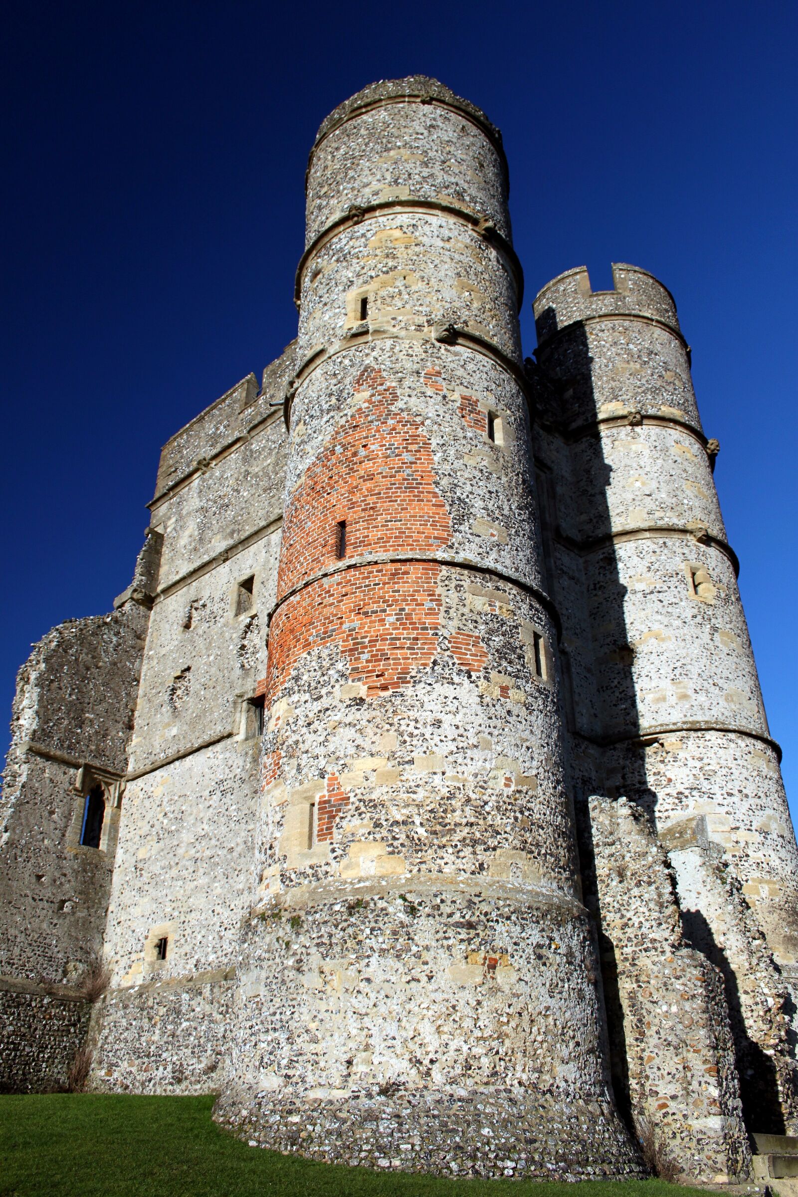 Canon EOS 500D (EOS Rebel T1i / EOS Kiss X3) sample photo. Castle, donnington, newbury photography