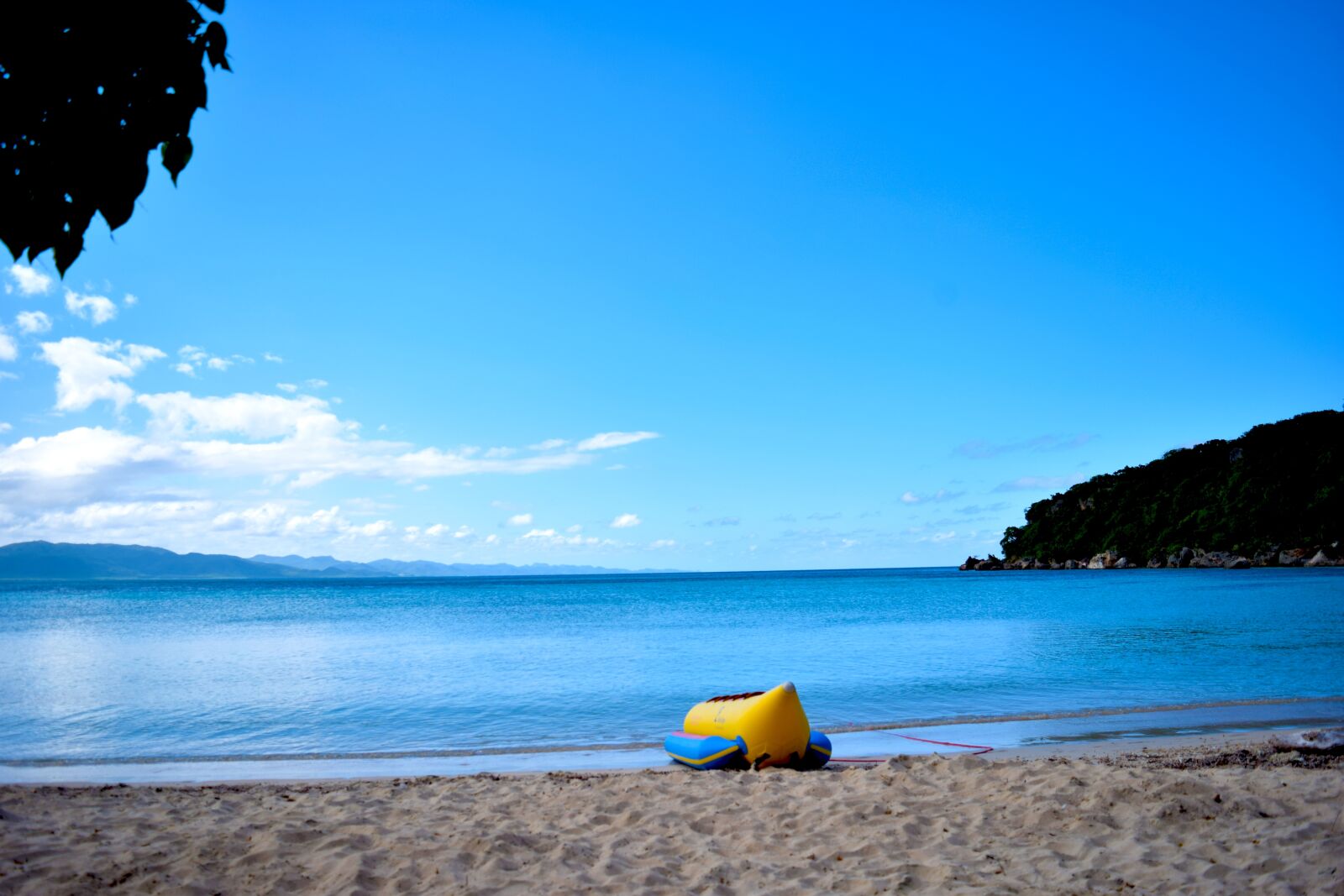 Nikon D5300 sample photo. Body of water, beach photography