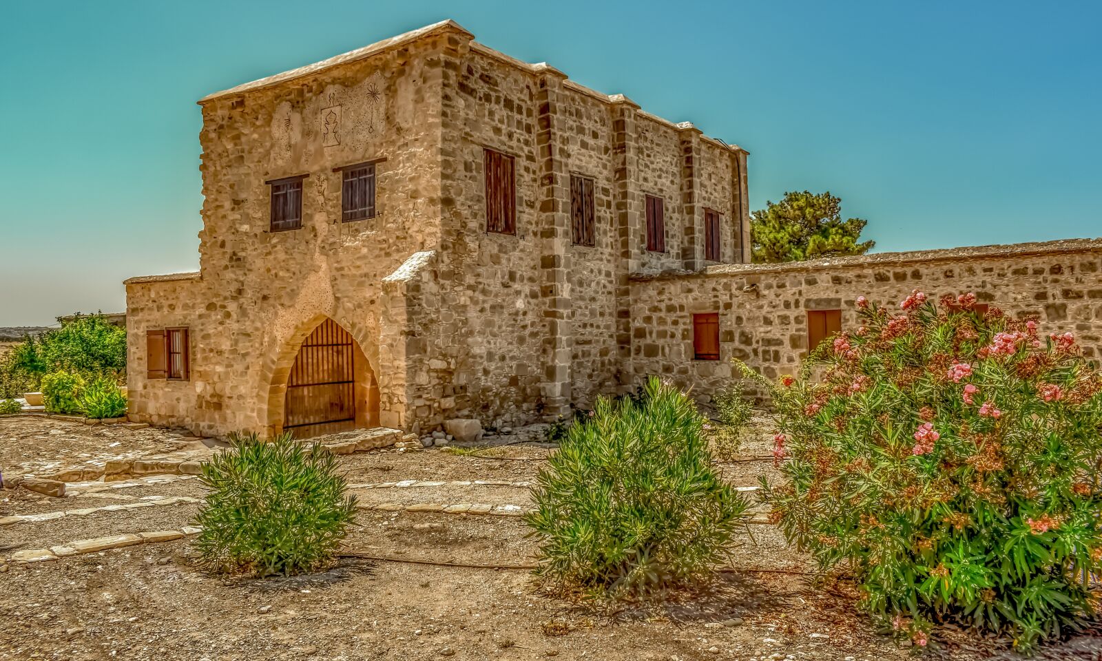 Nikon D3300 sample photo. Building, old, stone photography