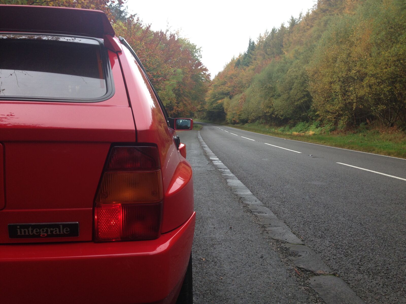 iPhone 5 back camera 4.12mm f/2.4 sample photo. Car, cars, integrale, lancia photography