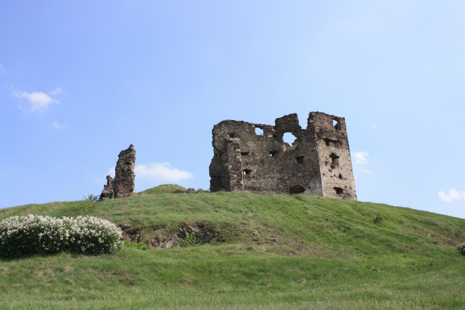 Canon EOS 1000D (EOS Digital Rebel XS / EOS Kiss F) sample photo. The ruins of the photography