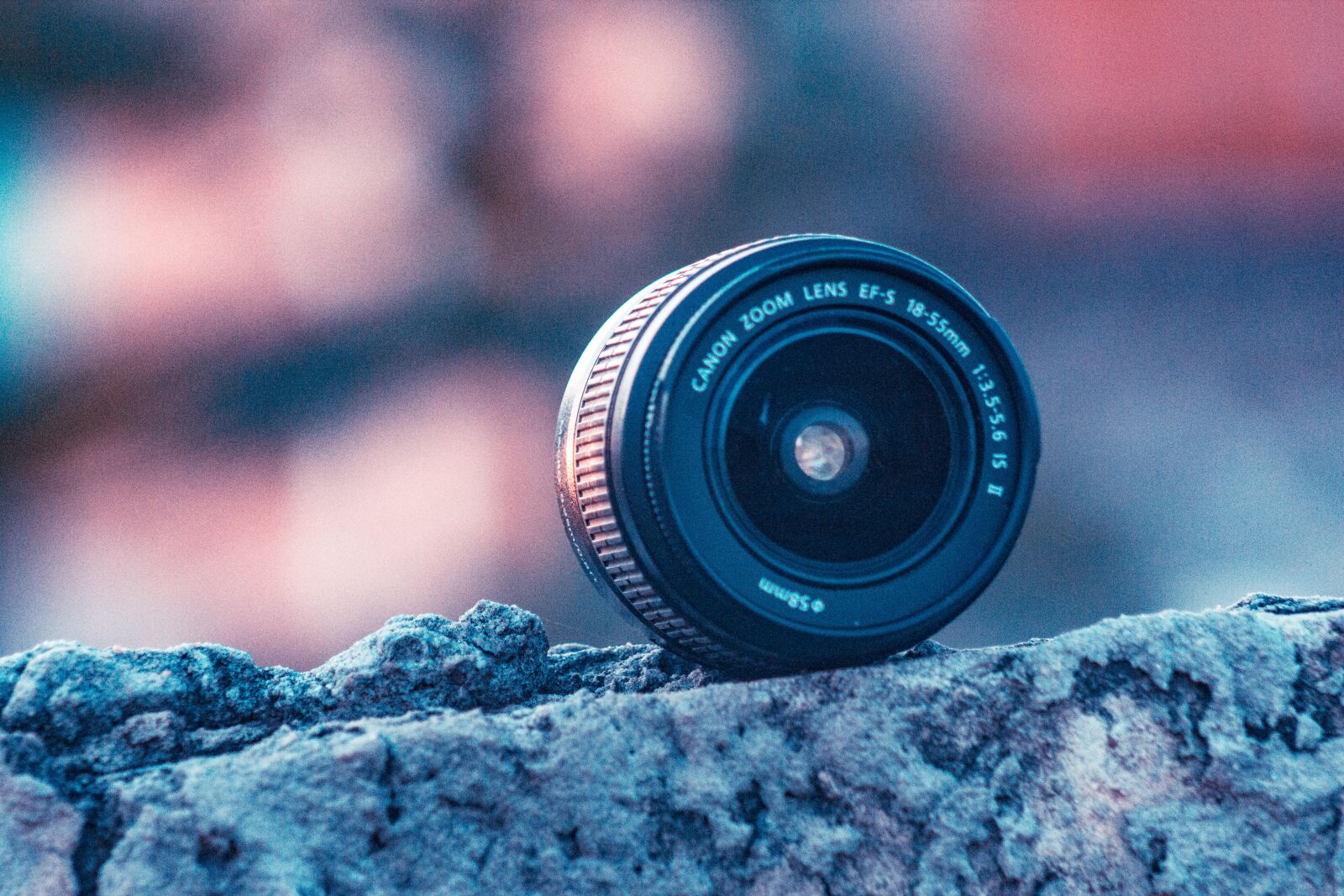 Canon EOS 600D (Rebel EOS T3i / EOS Kiss X5) sample photo. Lenses, camera, vintage photography