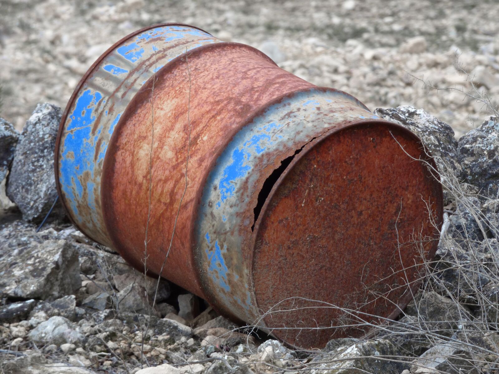 Panasonic Lumix DMC-FZ70 sample photo. Drum, fuel, abandoned photography