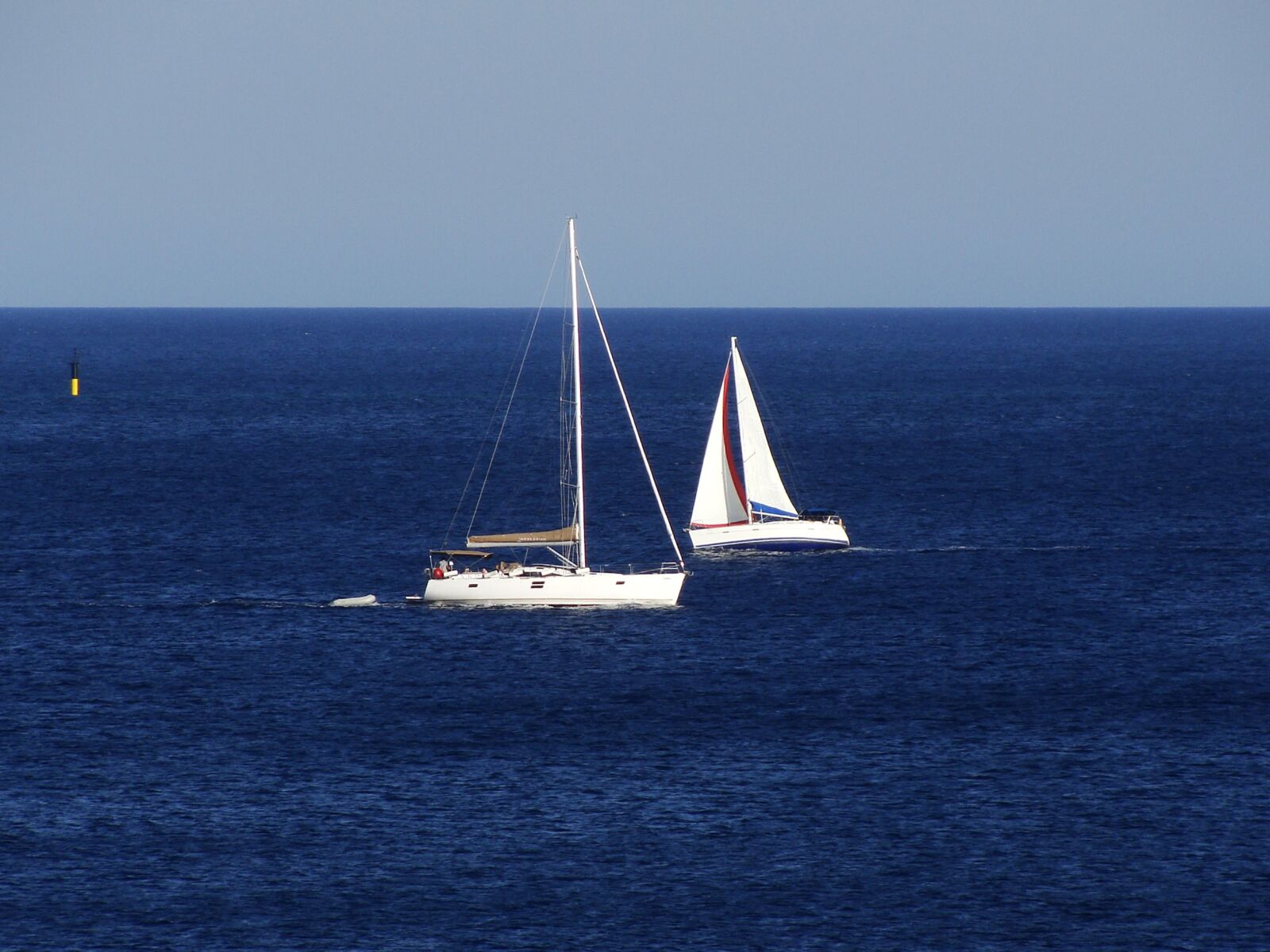 Sony Cyber-shot DSC-H10 sample photo. Sail, sail boat, sailboat photography