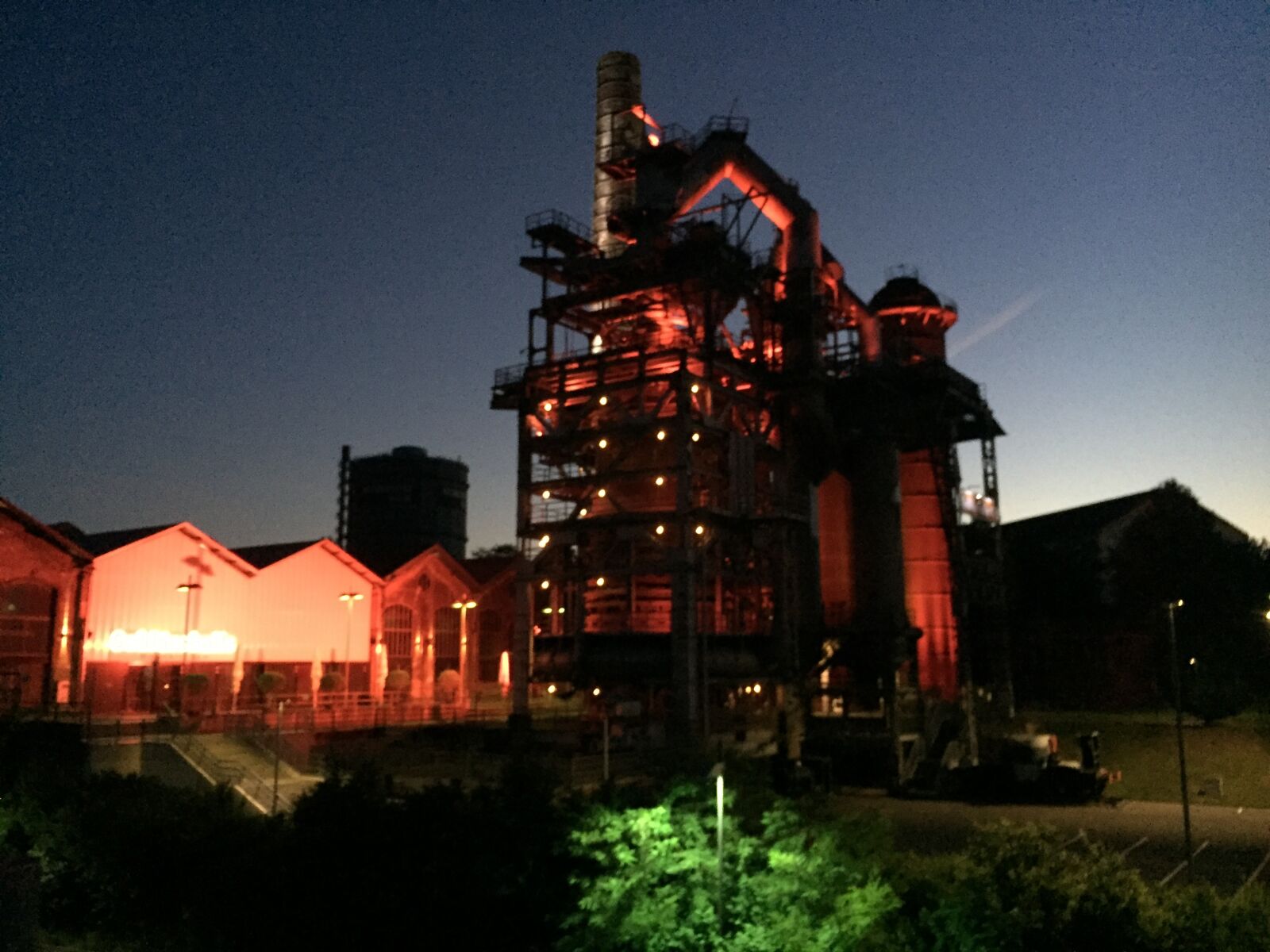iPhone 6 back camera 4.15mm f/2.2 sample photo. Neunkirchen saar, night of photography